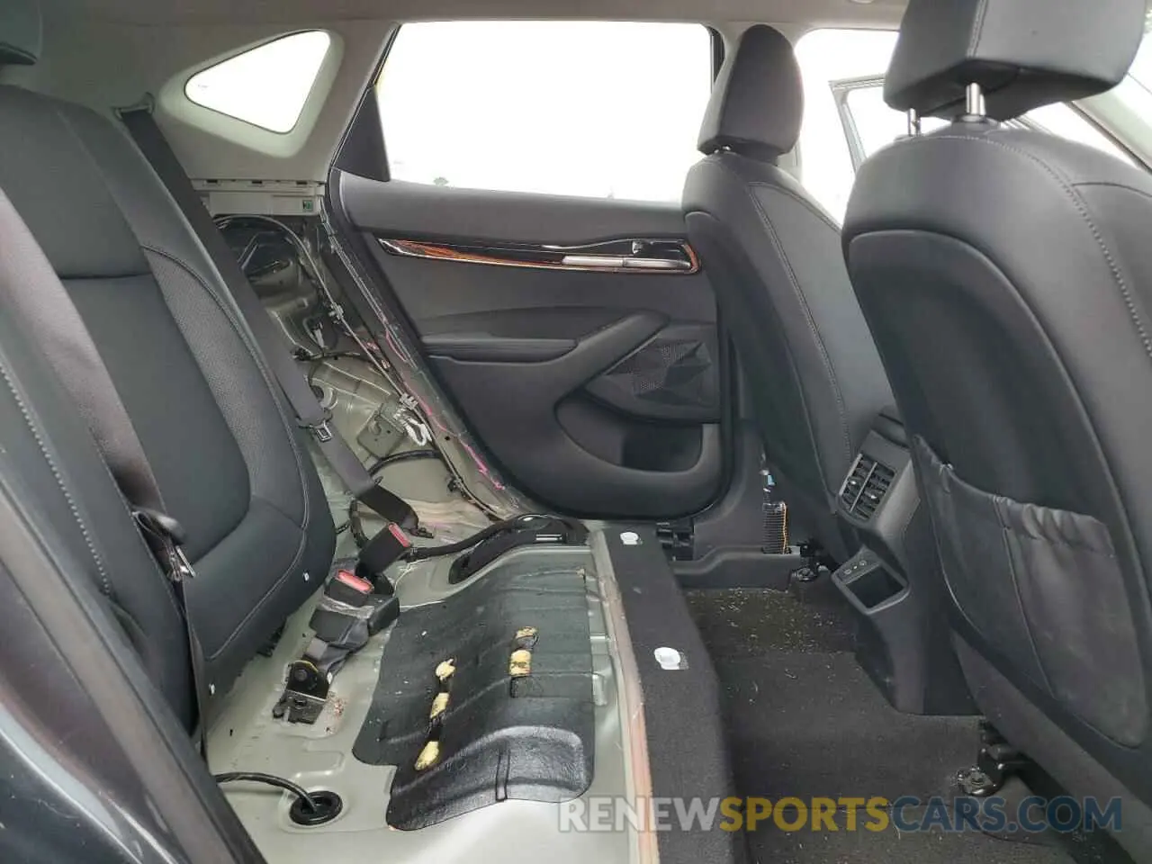 11 fotografías del automóvil dañado KNDERCAA3R7529483 KIA SELTOS 2024