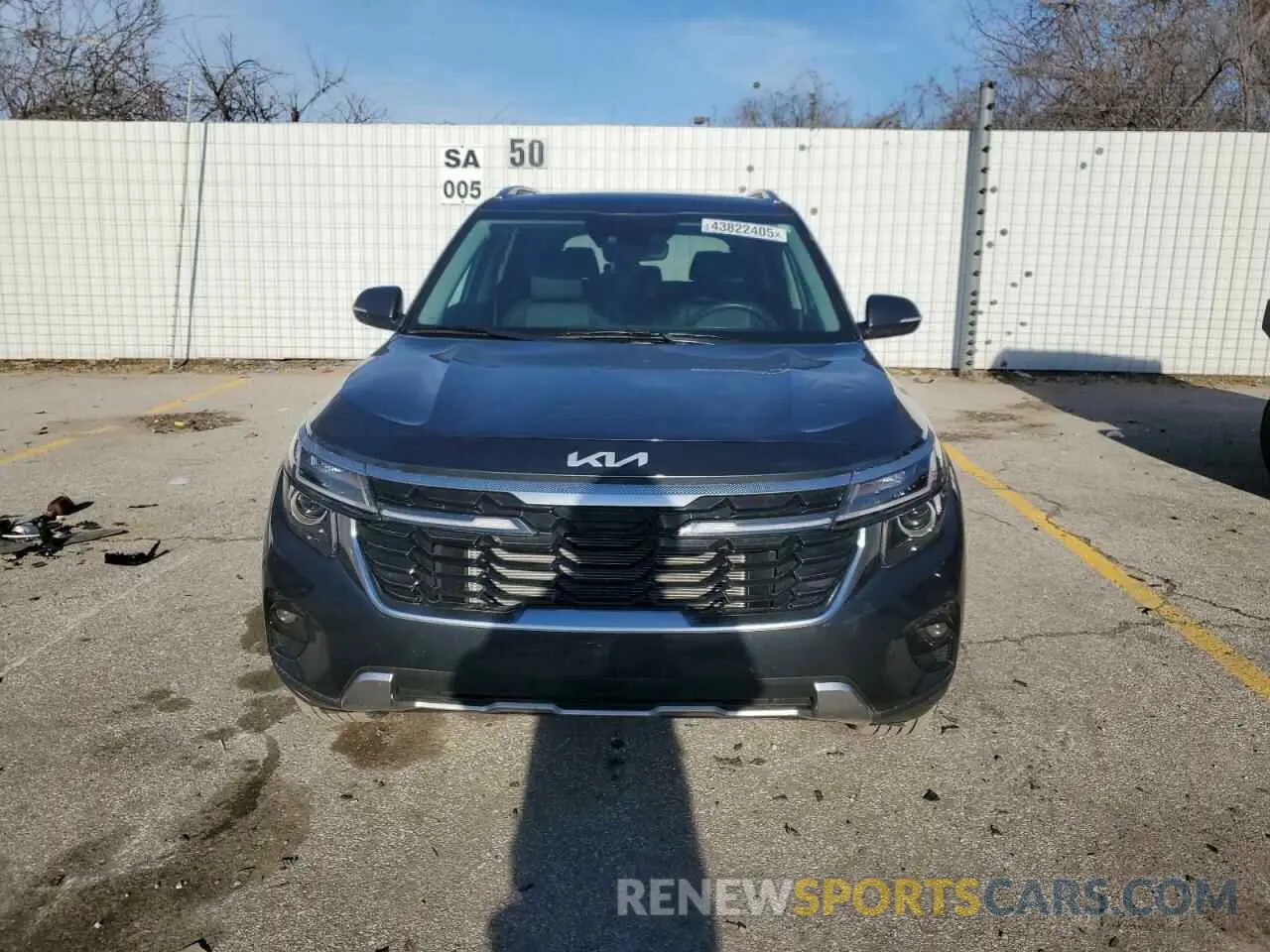 5 fotografías del automóvil dañado KNDERCAA4R7561259 KIA SELTOS 2024