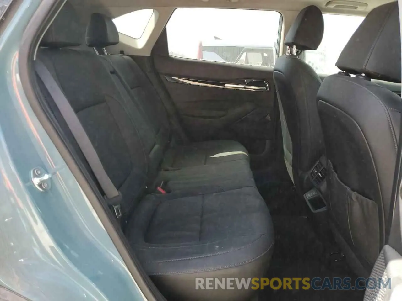 11 fotografías del automóvil dañado KNDERCAA4R7590938 KIA SELTOS 2024