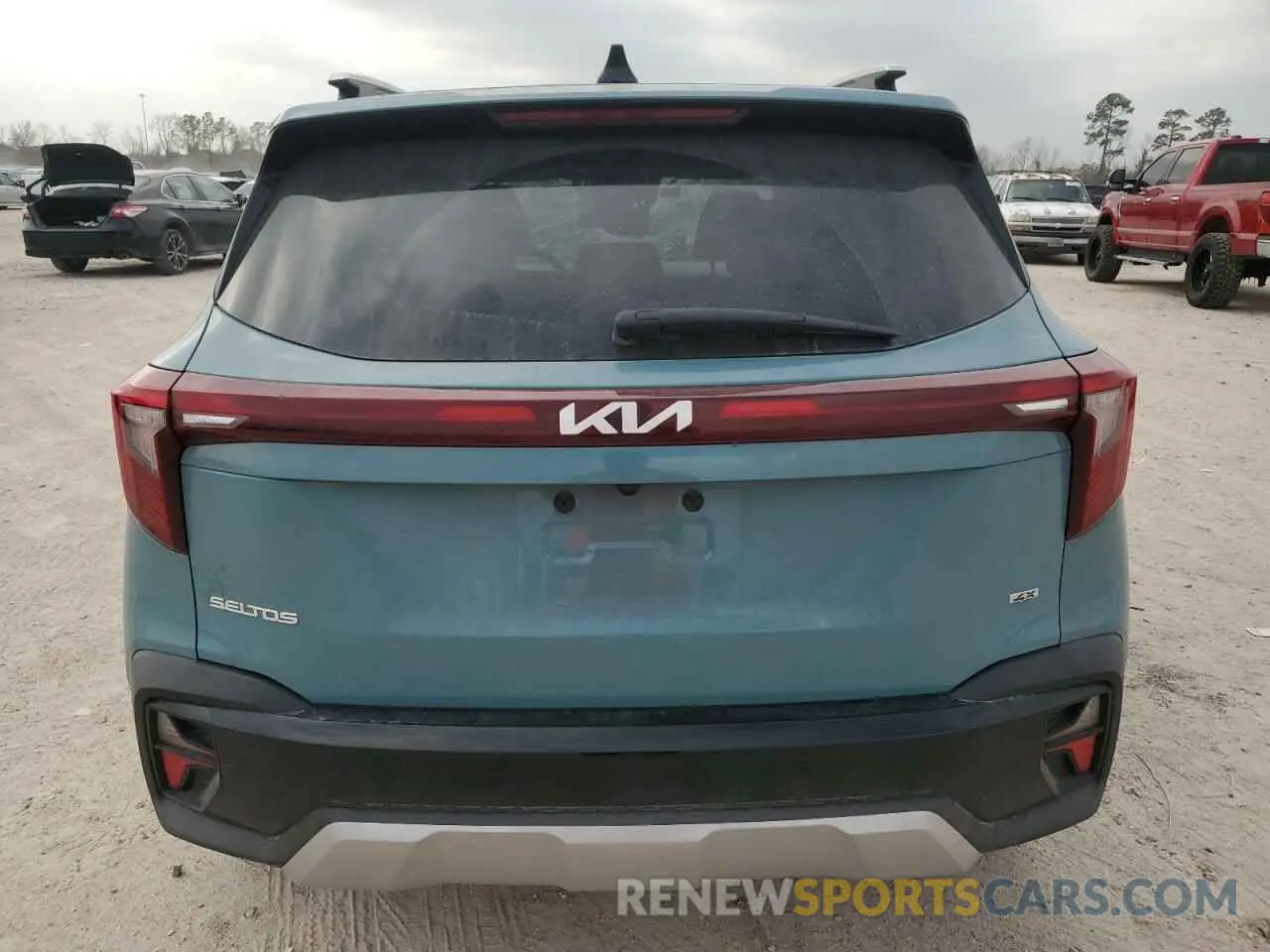 6 fotografías del automóvil dañado KNDERCAA5R7557298 KIA SELTOS 2024