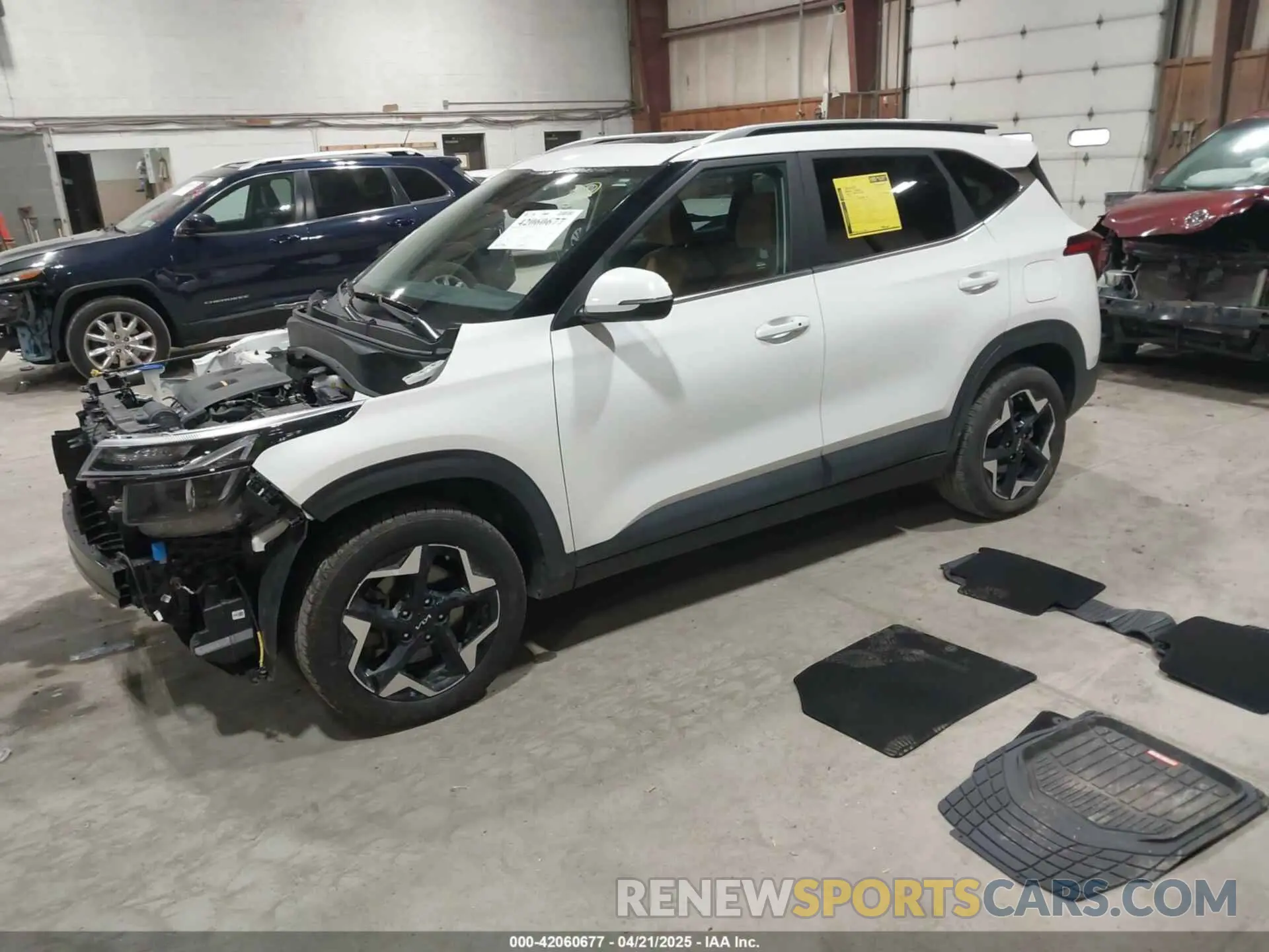 2 fotografías del automóvil dañado KNDERCAA5R7589801 KIA SELTOS 2024