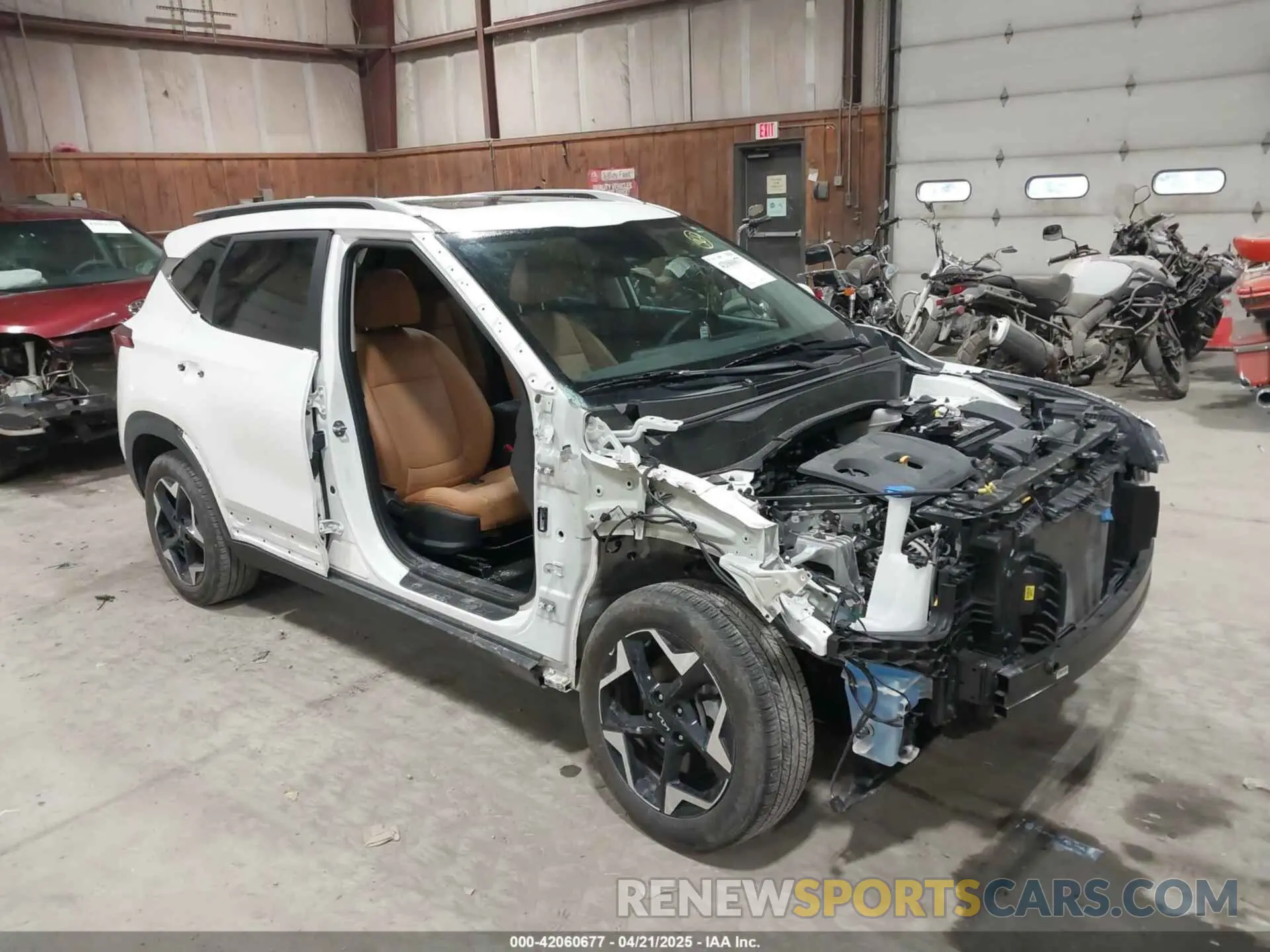 6 fotografías del automóvil dañado KNDERCAA5R7589801 KIA SELTOS 2024