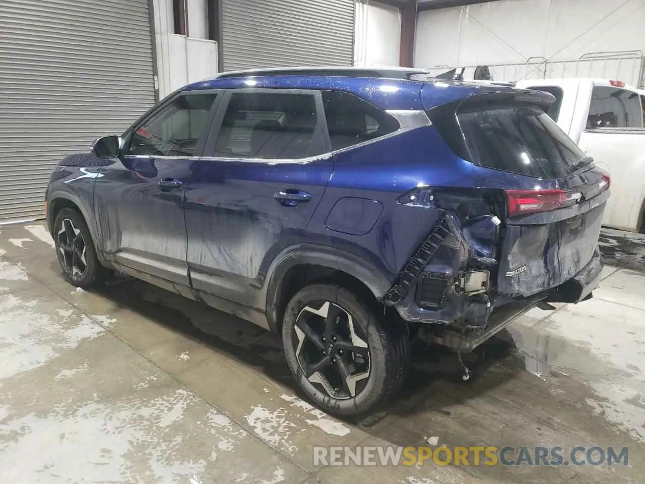 2 fotografías del automóvil dañado KNDERCAA5R7628967 KIA SELTOS 2024
