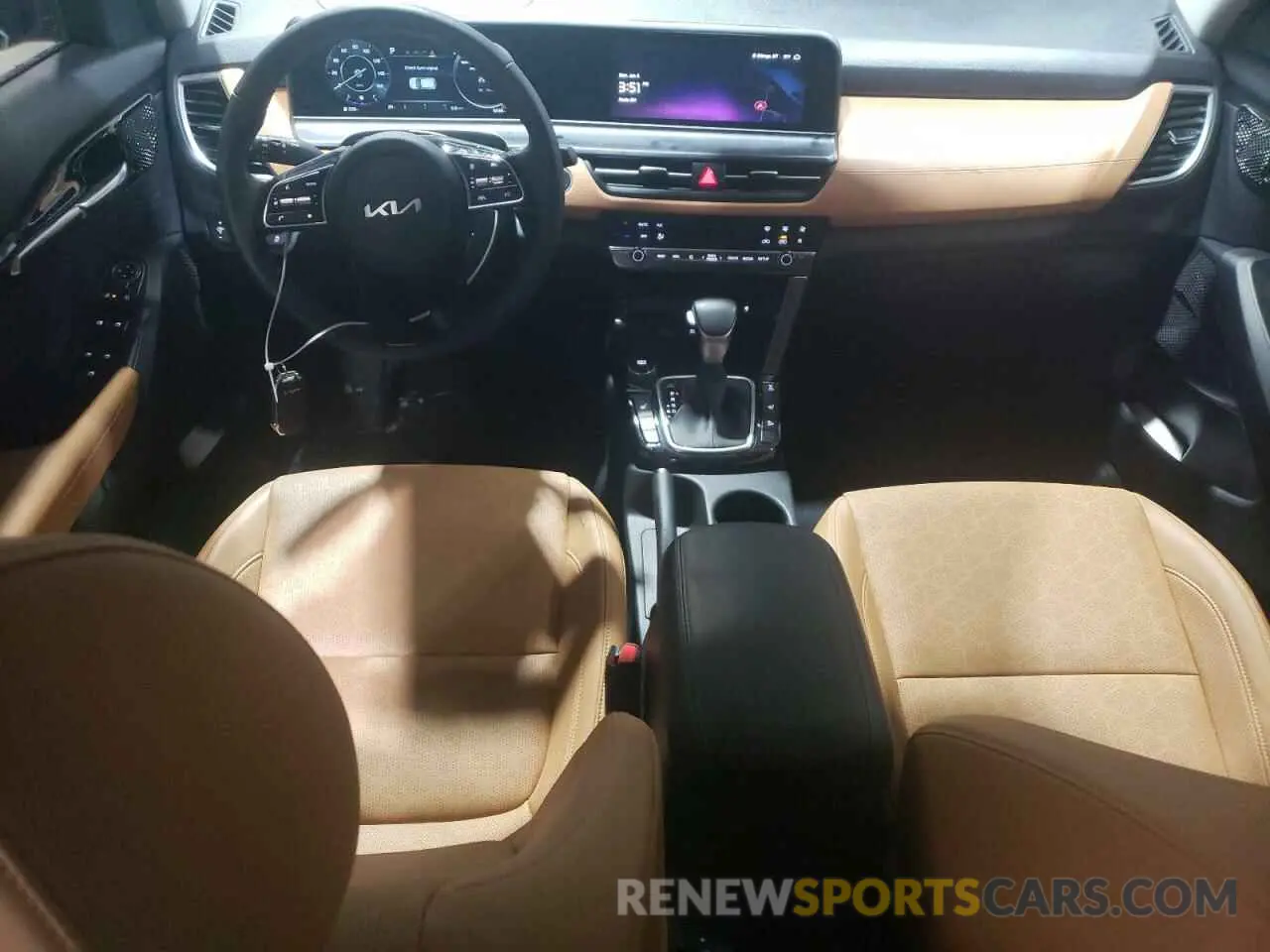 8 fotografías del automóvil dañado KNDERCAA5R7628967 KIA SELTOS 2024
