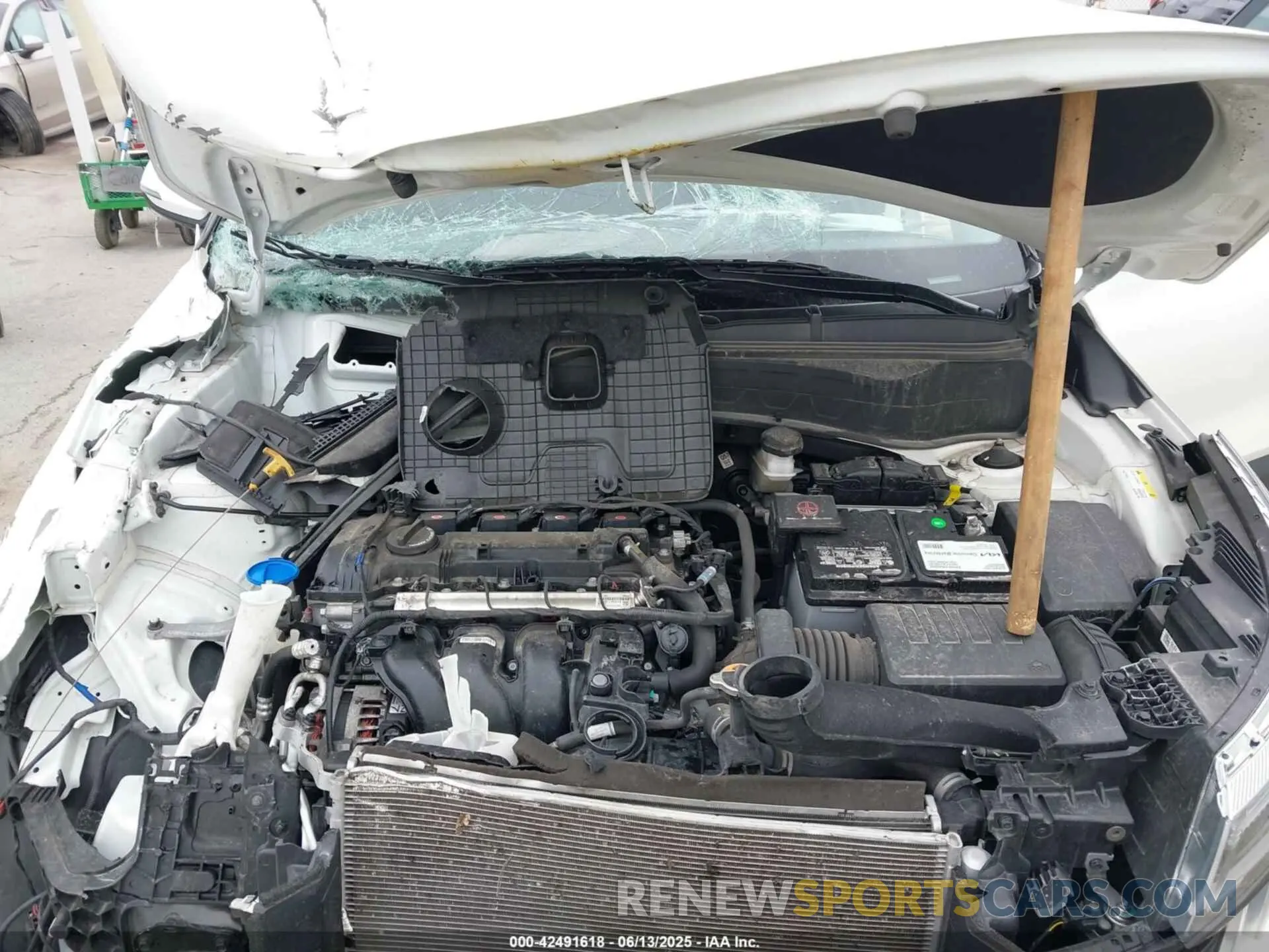 10 fotografías del automóvil dañado KNDERCAA6R7515013 KIA SELTOS 2024