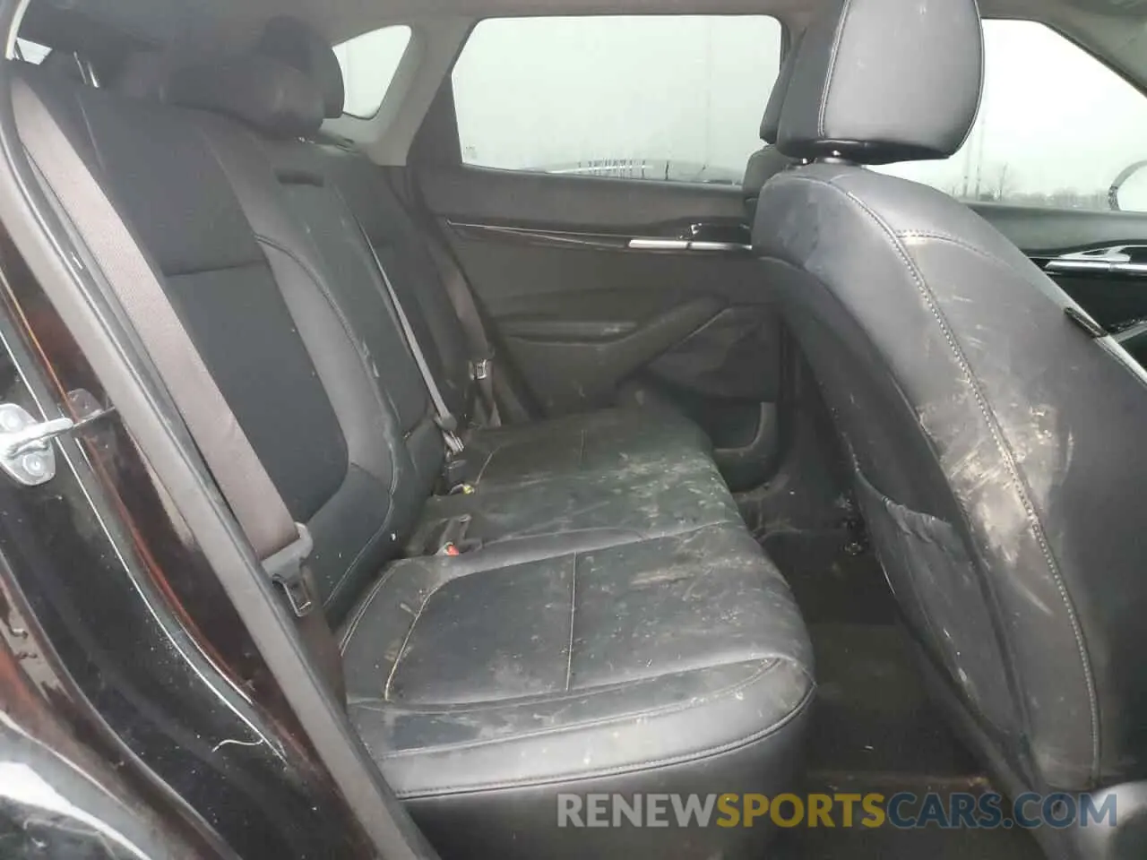 11 fotografías del automóvil dañado KNDERCAA7R7527669 KIA SELTOS 2024