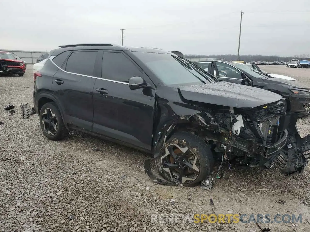 4 fotografías del automóvil dañado KNDERCAA7R7527669 KIA SELTOS 2024