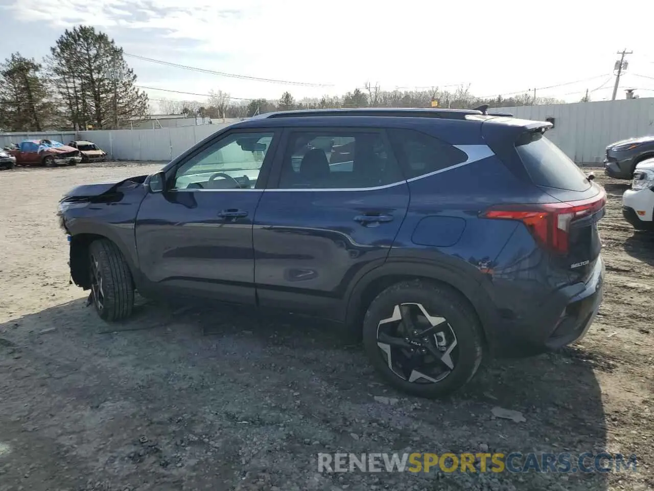 2 fotografías del automóvil dañado KNDERCAA7R7568500 KIA SELTOS 2024