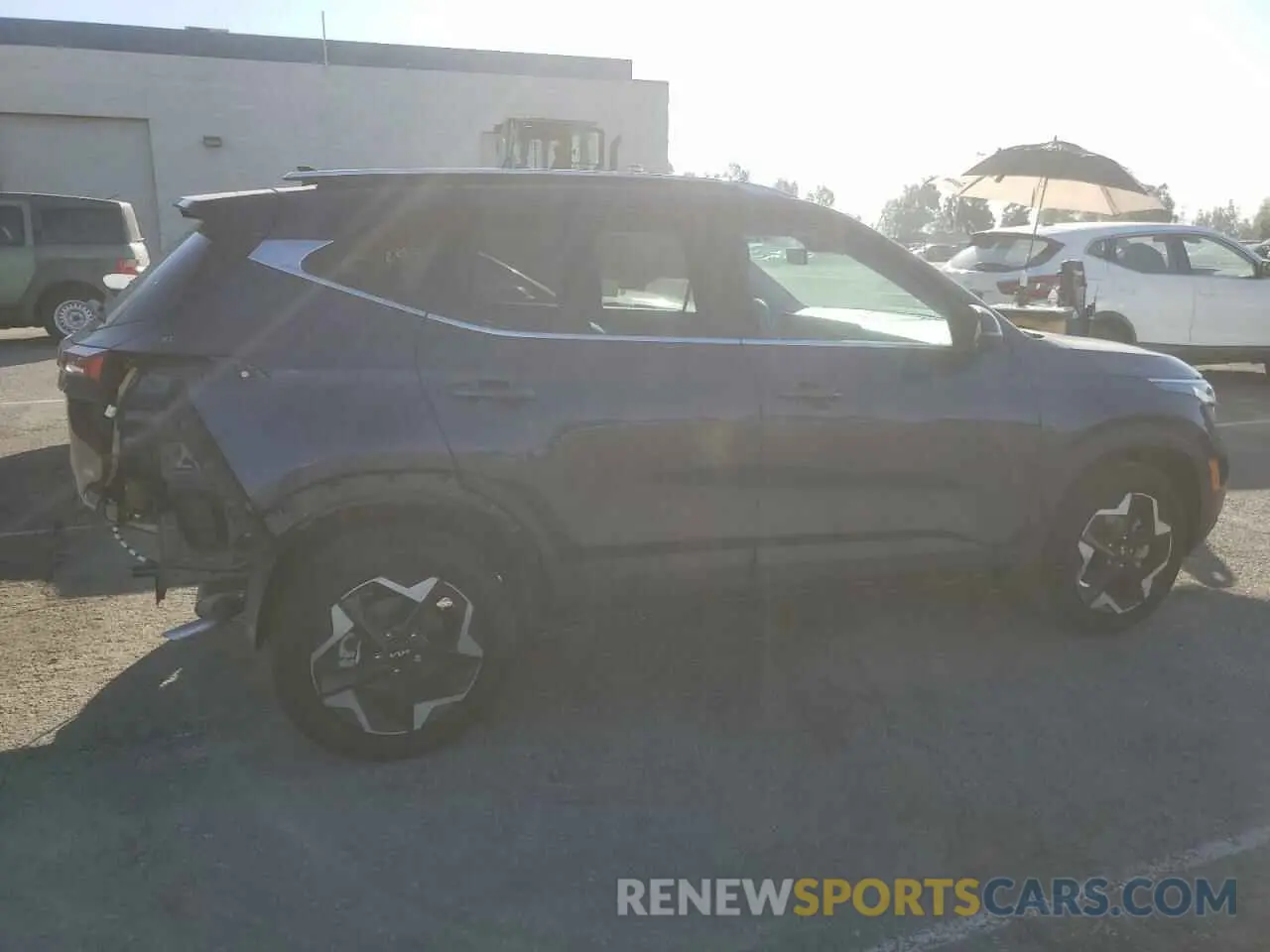 3 fotografías del automóvil dañado KNDERCAA7R7622751 KIA SELTOS 2024