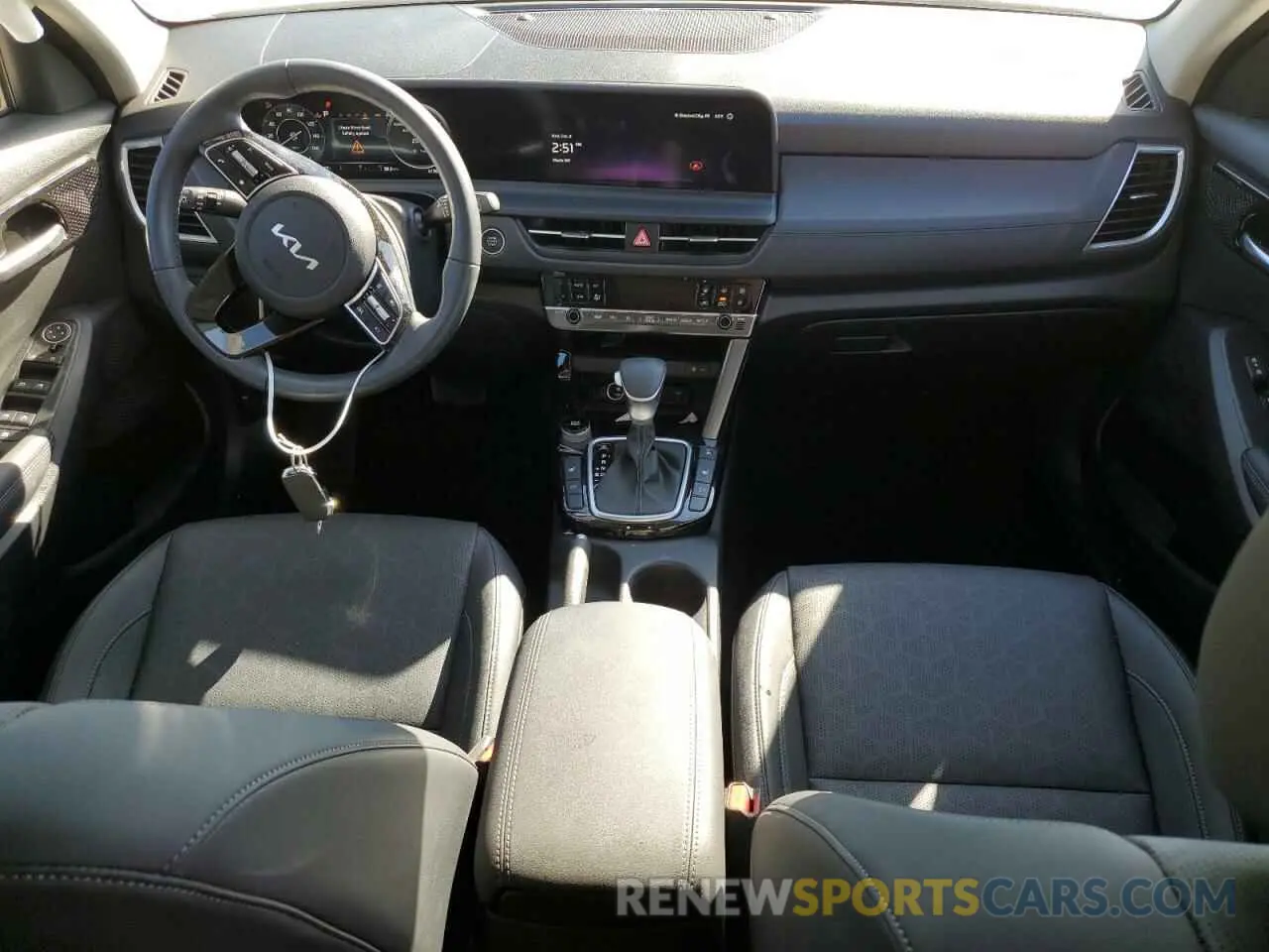 8 fotografías del automóvil dañado KNDERCAA7R7644927 KIA SELTOS 2024