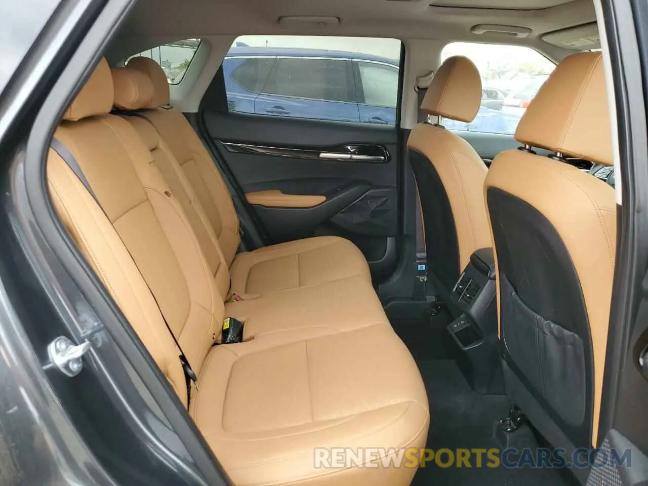 11 fotografías del automóvil dañado KNDERCAA7R7652736 KIA SELTOS 2024