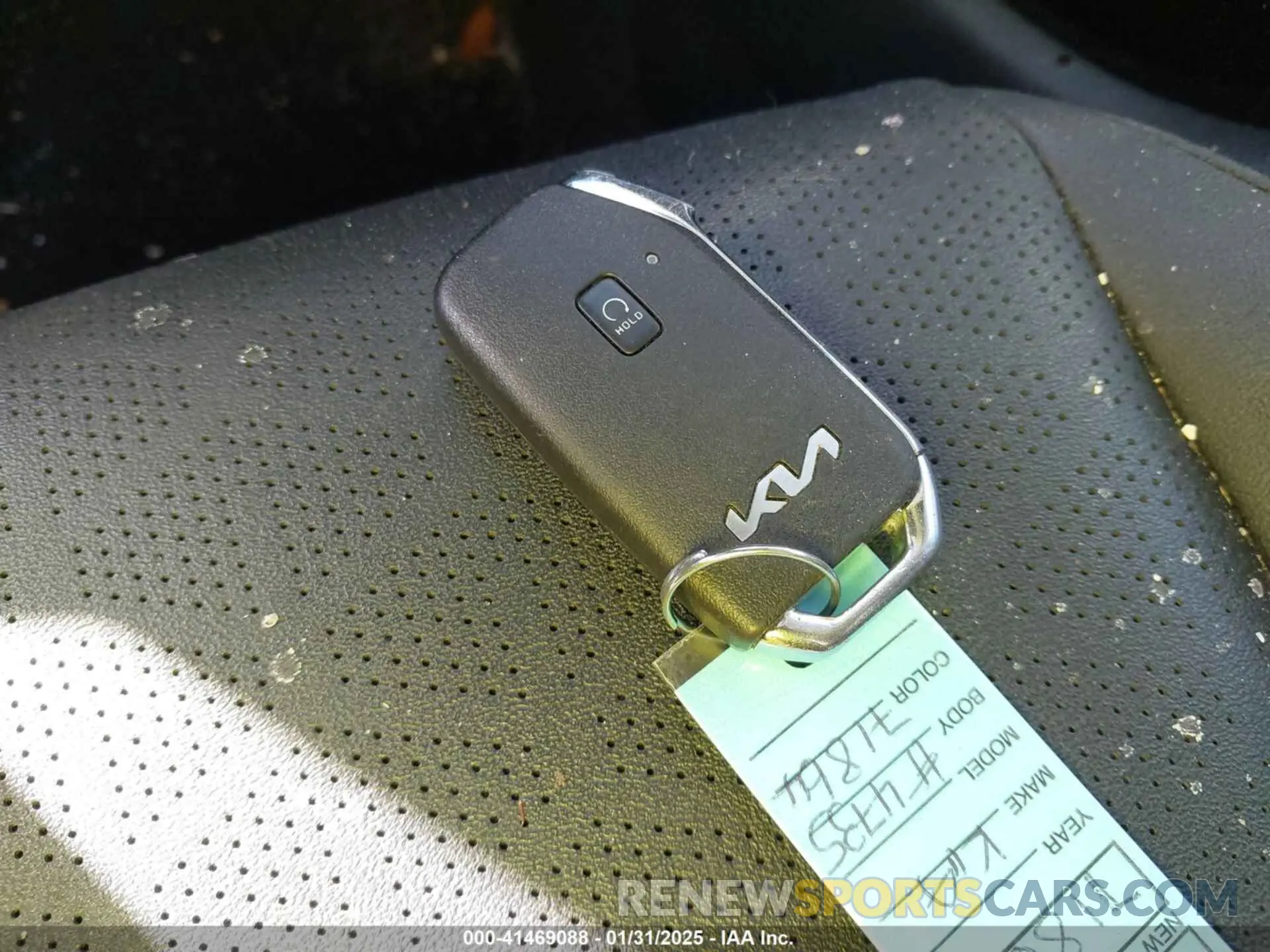 11 fotografías del automóvil dañado KNDERCAA8R7484735 KIA SELTOS 2024