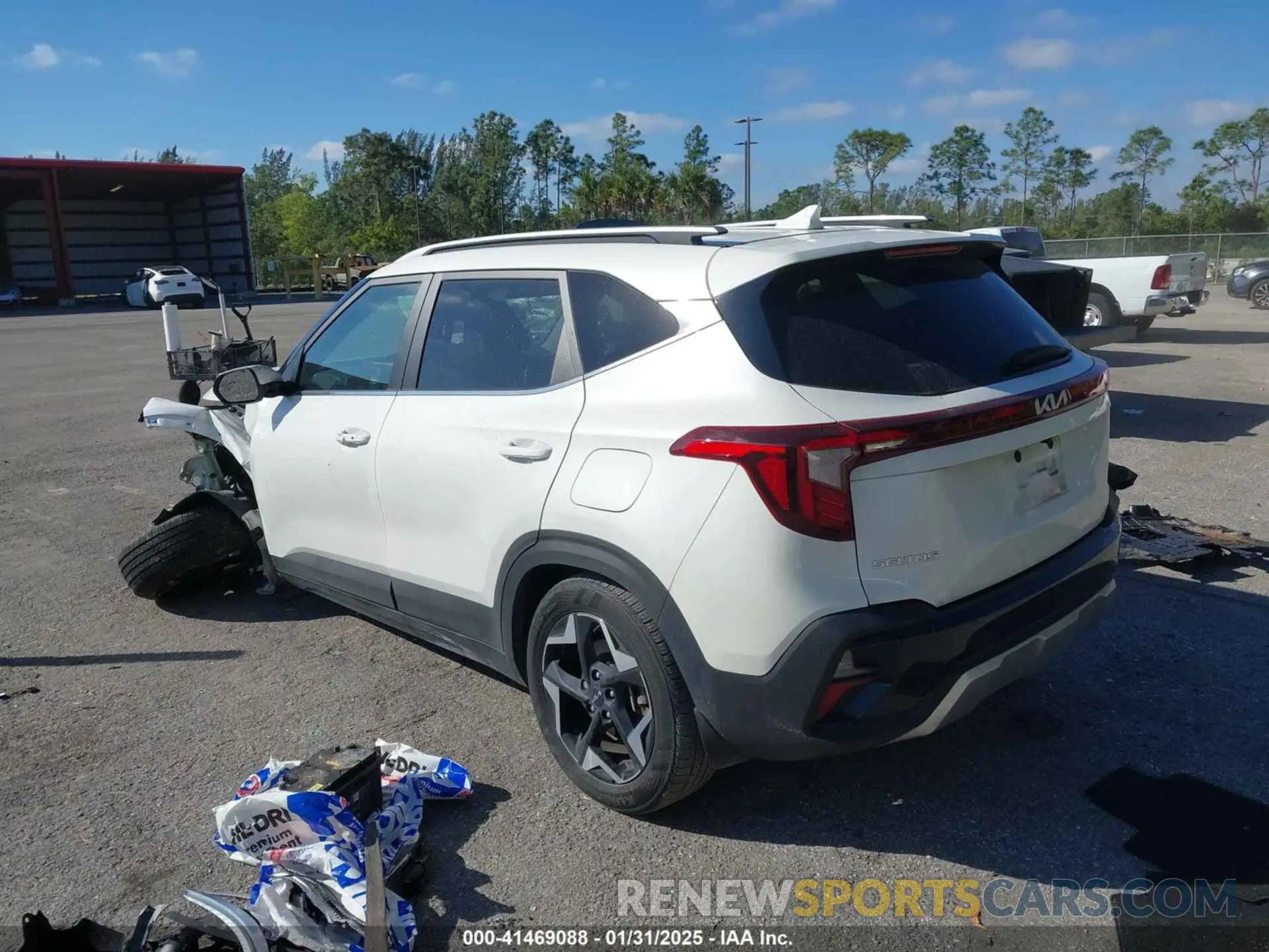 3 fotografías del automóvil dañado KNDERCAA8R7484735 KIA SELTOS 2024