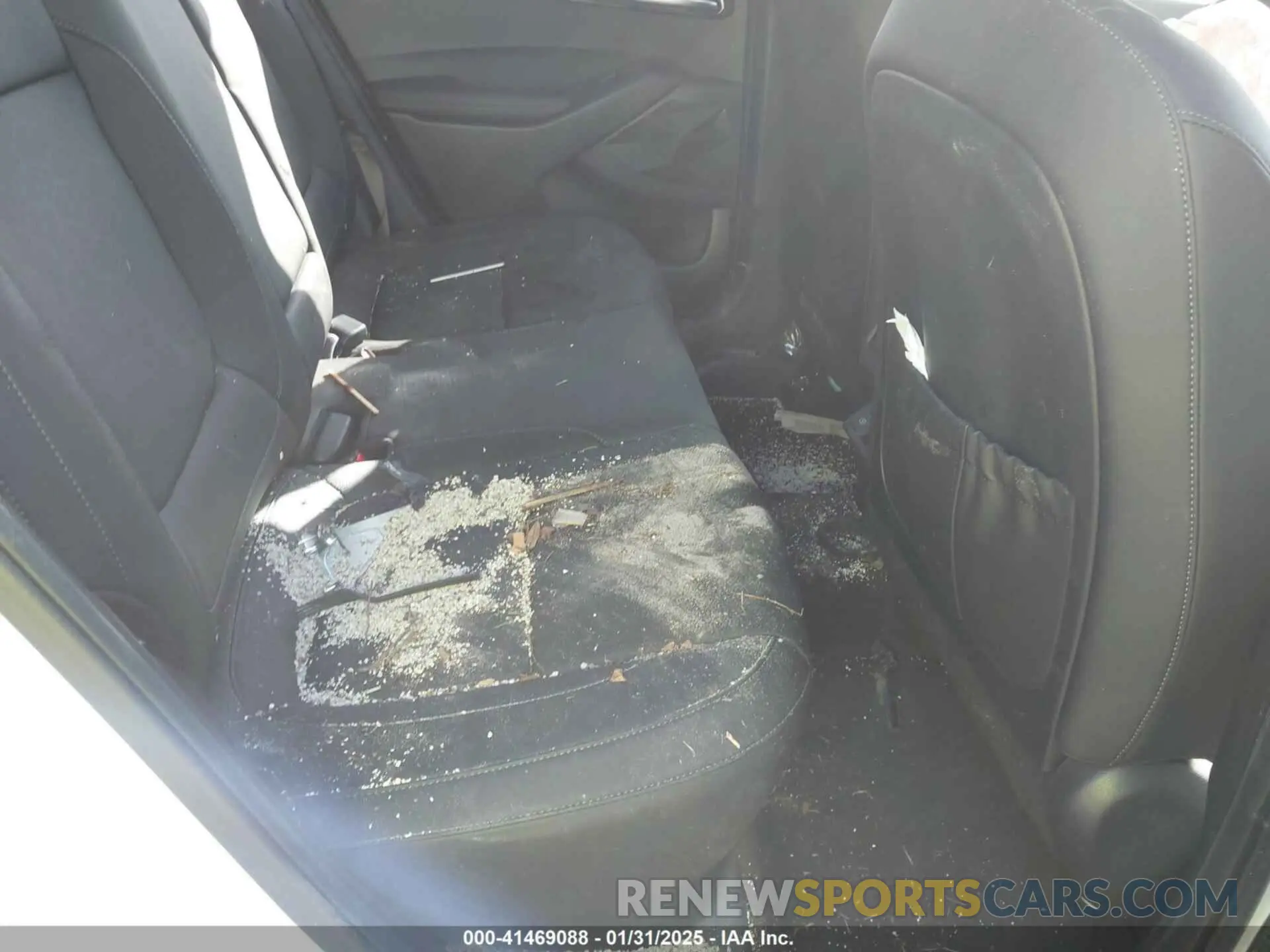8 fotografías del automóvil dañado KNDERCAA8R7484735 KIA SELTOS 2024