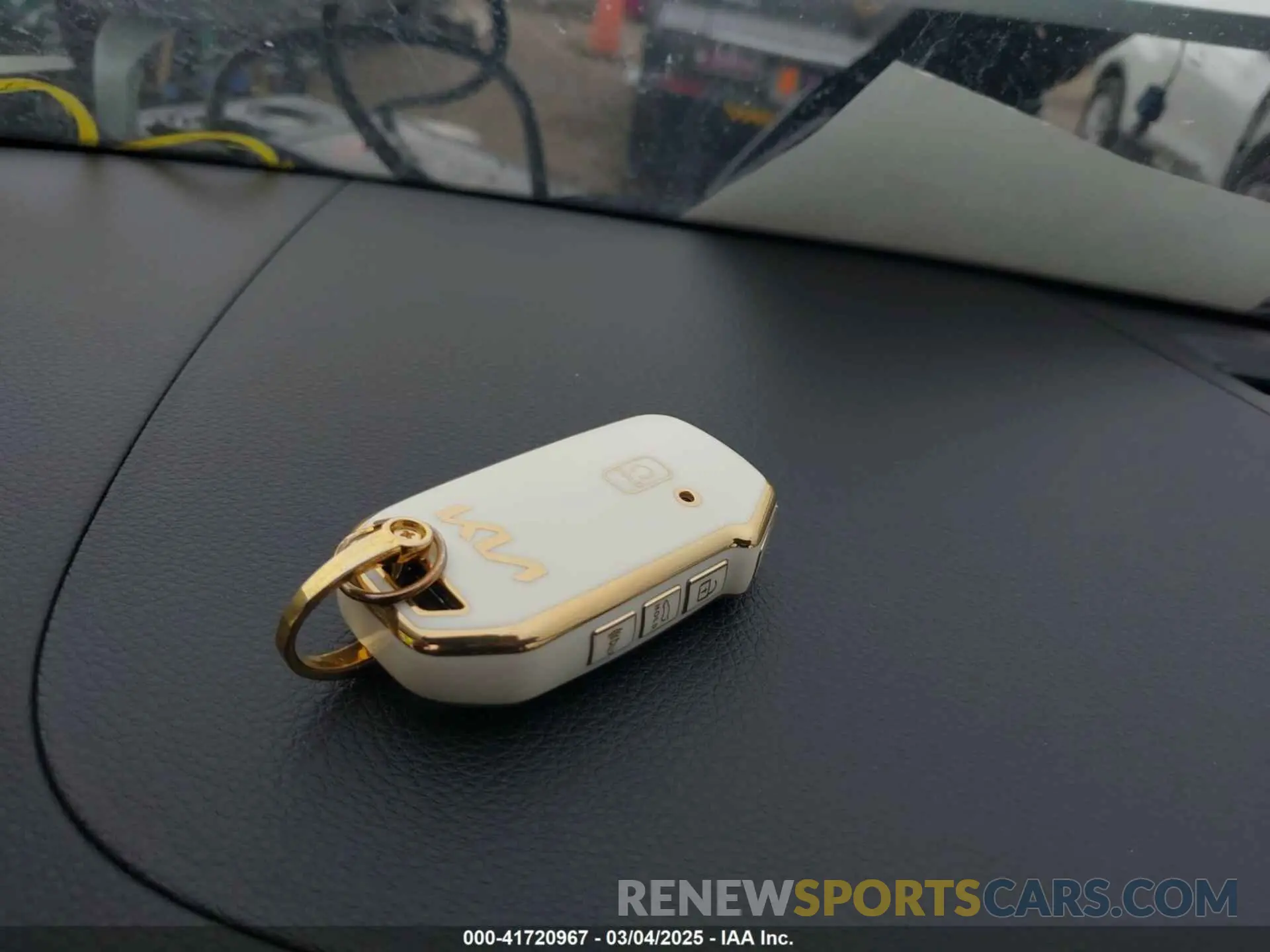 11 fotografías del automóvil dañado KNDERCAA8R7643849 KIA SELTOS 2024
