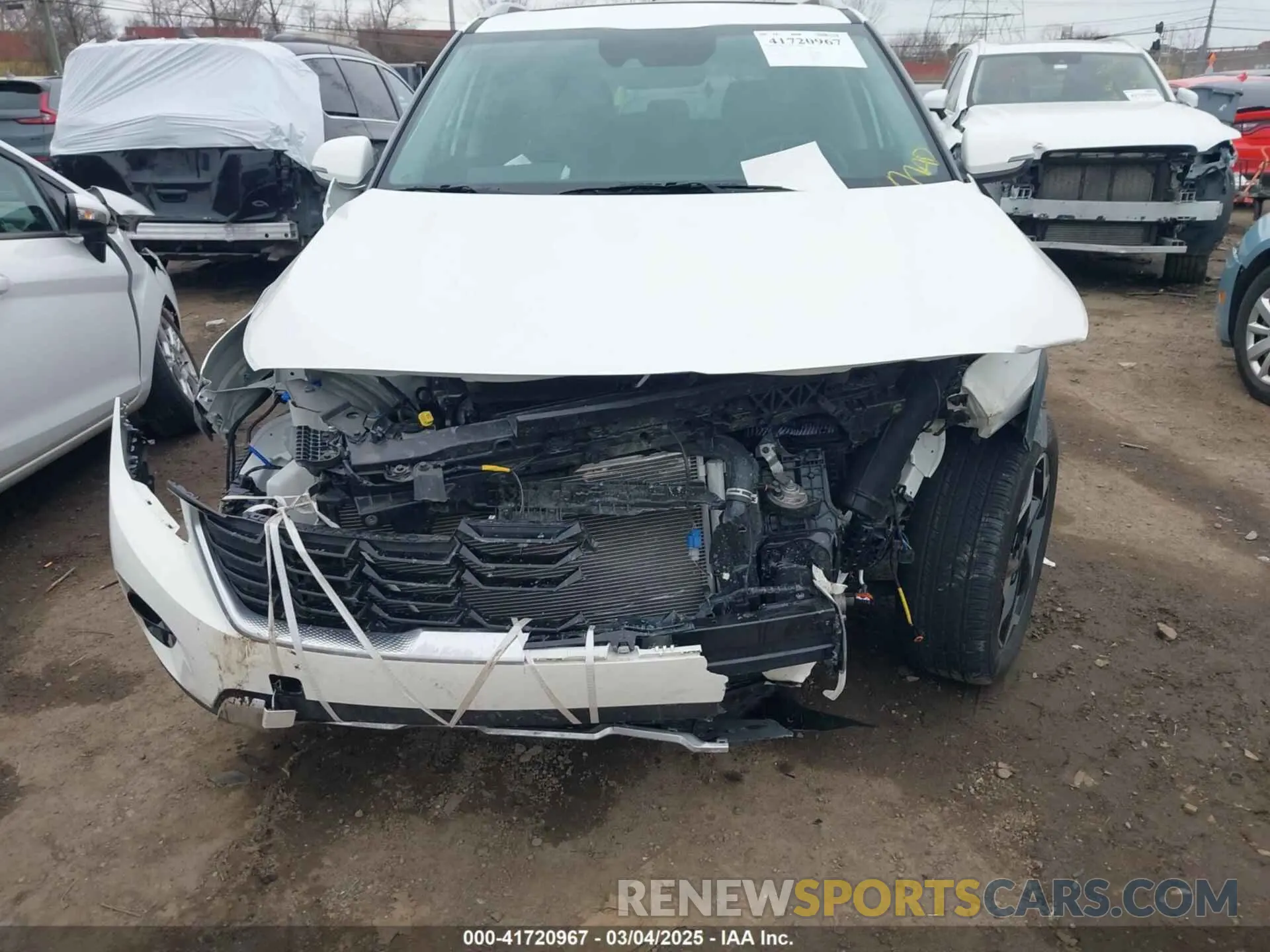 12 fotografías del automóvil dañado KNDERCAA8R7643849 KIA SELTOS 2024