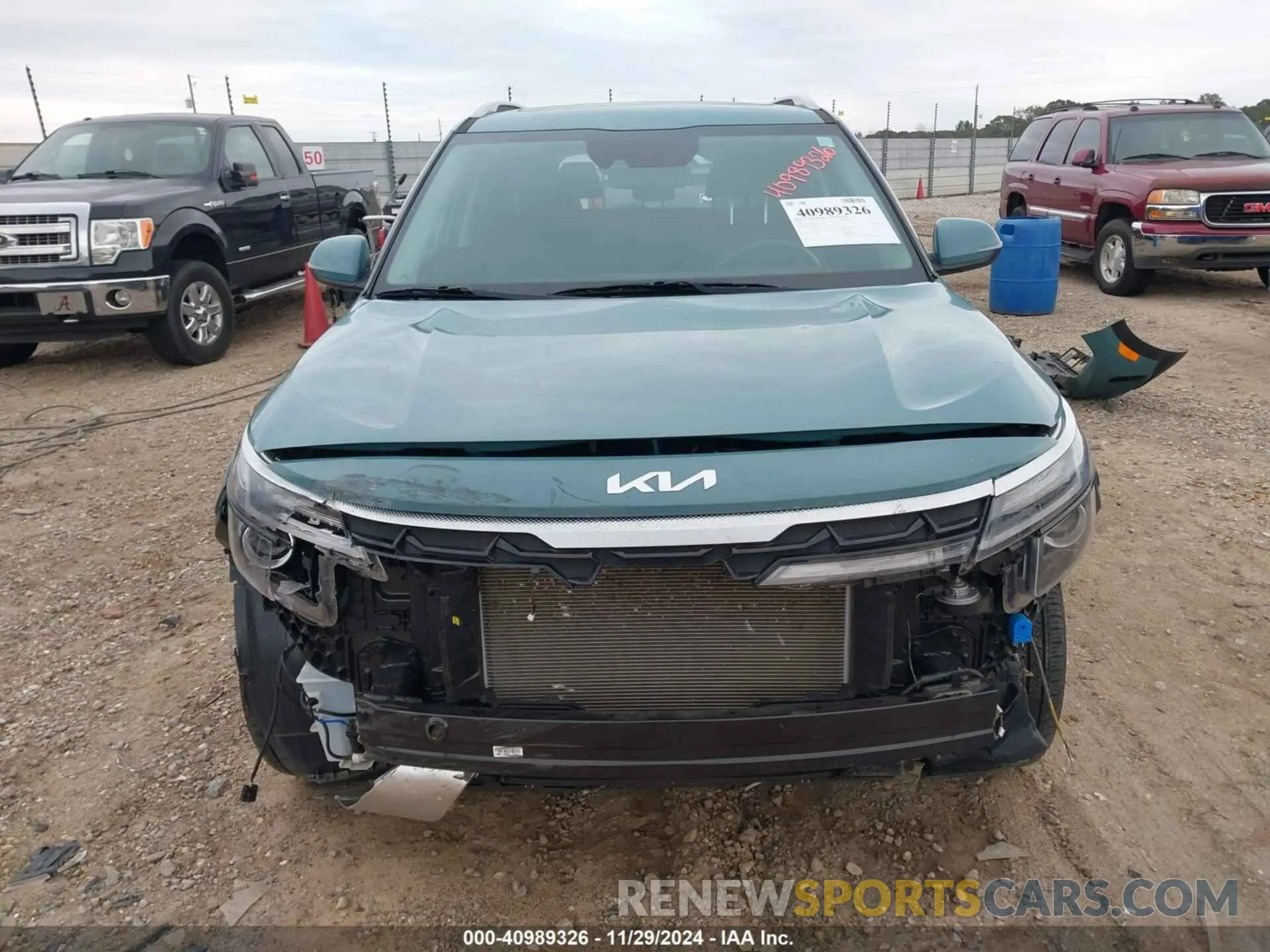 13 fotografías del automóvil dañado KNDERCAA9R7519962 KIA SELTOS 2024