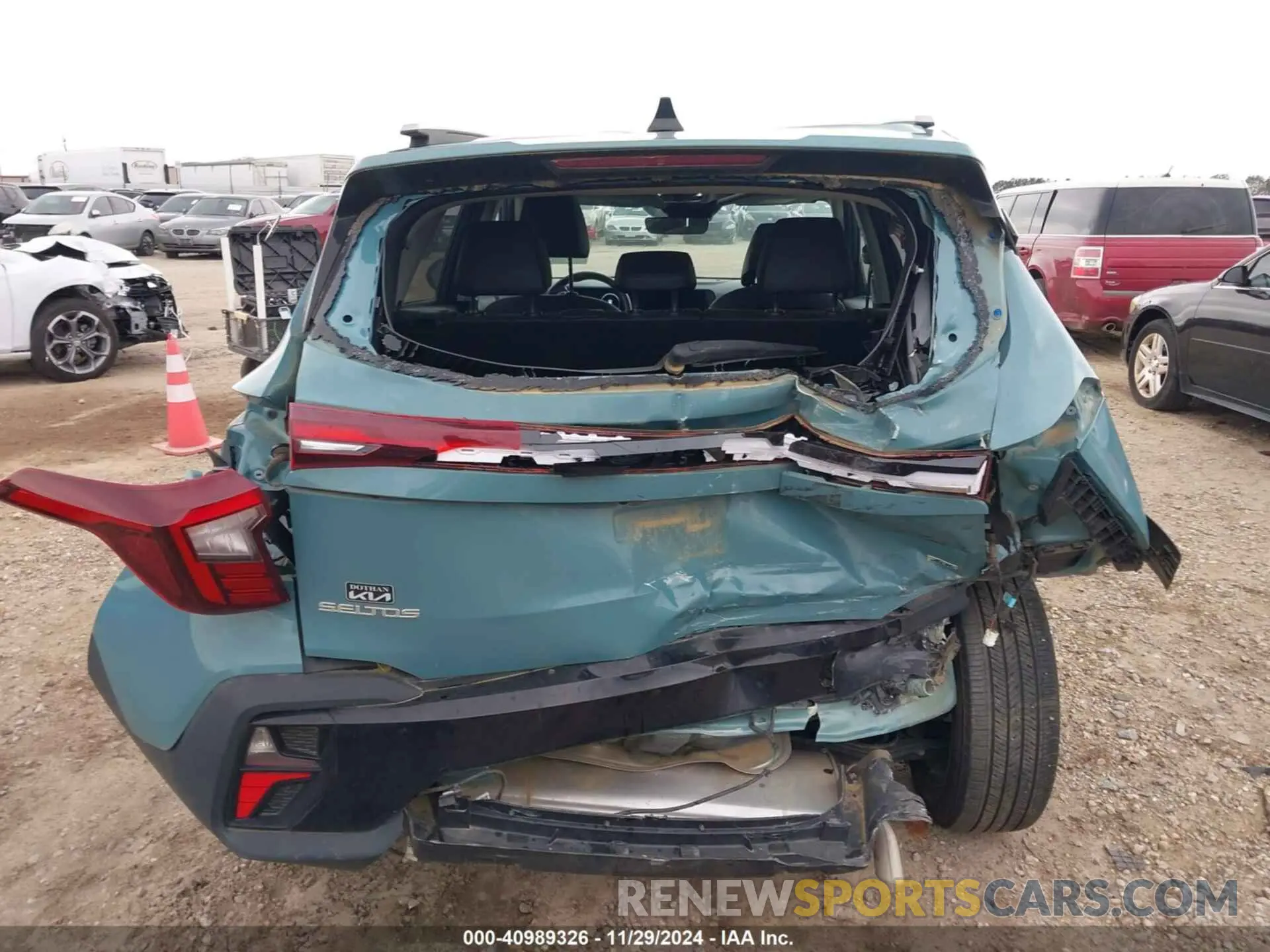 17 fotografías del automóvil dañado KNDERCAA9R7519962 KIA SELTOS 2024