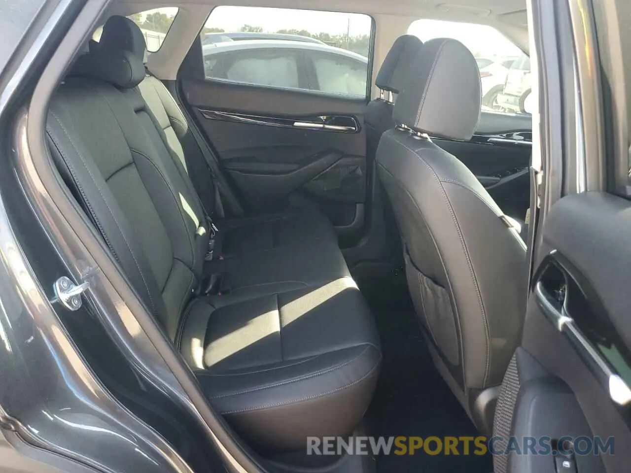12 fotografías del automóvil dañado KNDERCAA9R7580342 KIA SELTOS 2024