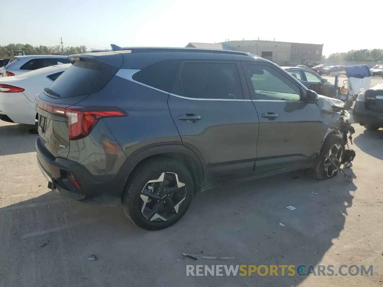 3 fotografías del automóvil dañado KNDERCAA9R7580342 KIA SELTOS 2024