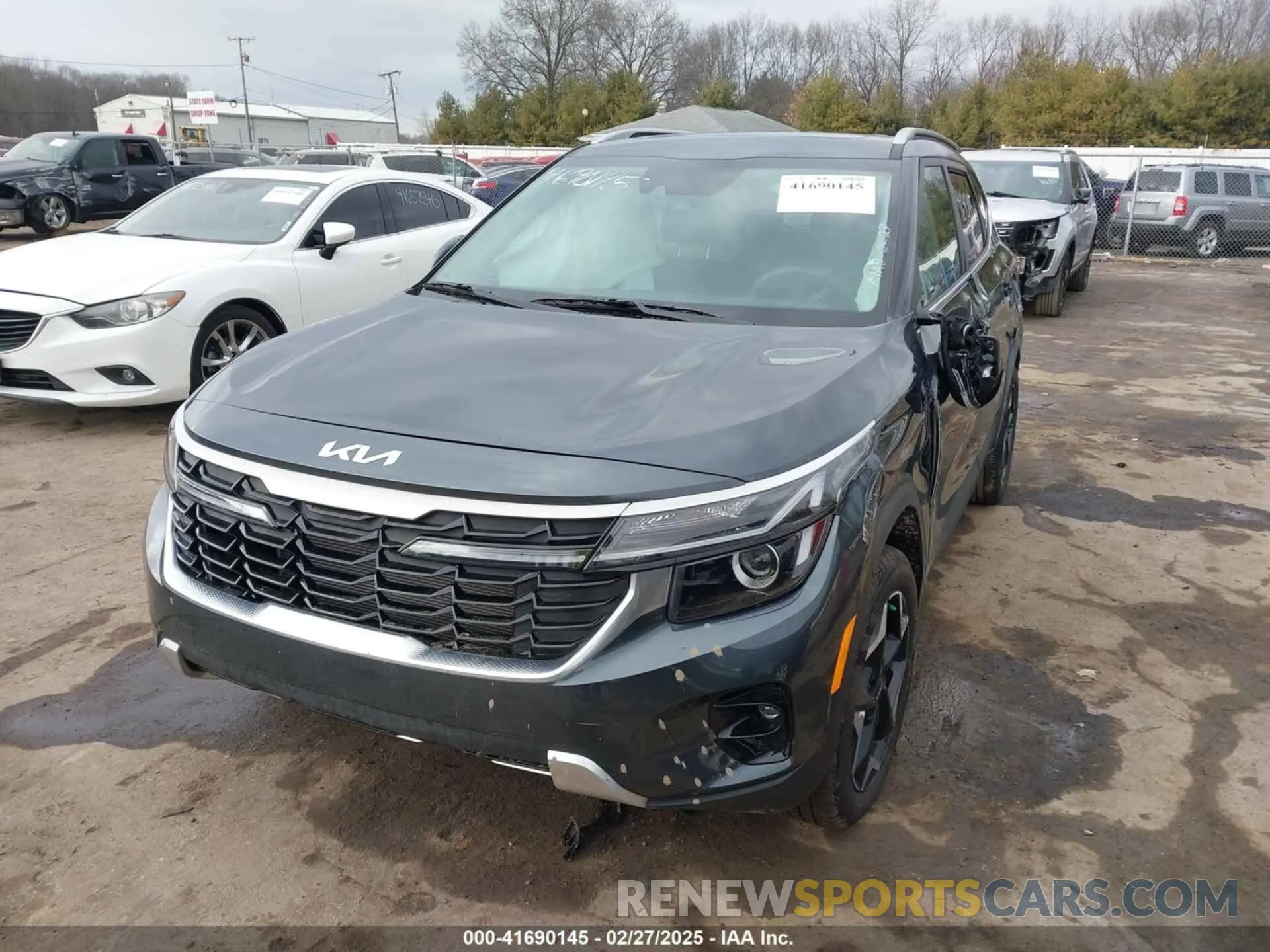 2 fotografías del automóvil dañado KNDERCAA9R7648820 KIA SELTOS 2024