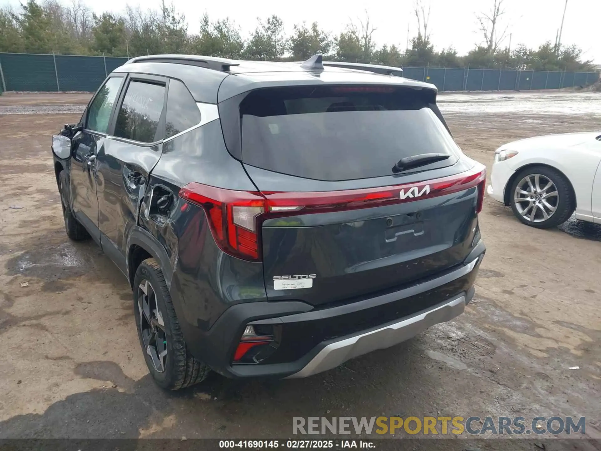3 fotografías del automóvil dañado KNDERCAA9R7648820 KIA SELTOS 2024