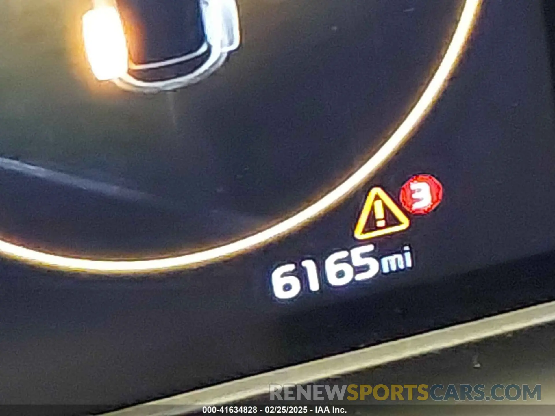 15 fotografías del automóvil dañado KNDERCAAXR7647823 KIA SELTOS 2024
