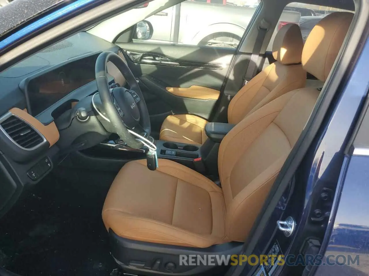 7 fotografías del automóvil dañado KNDETCA70R7631362 KIA SELTOS 2024