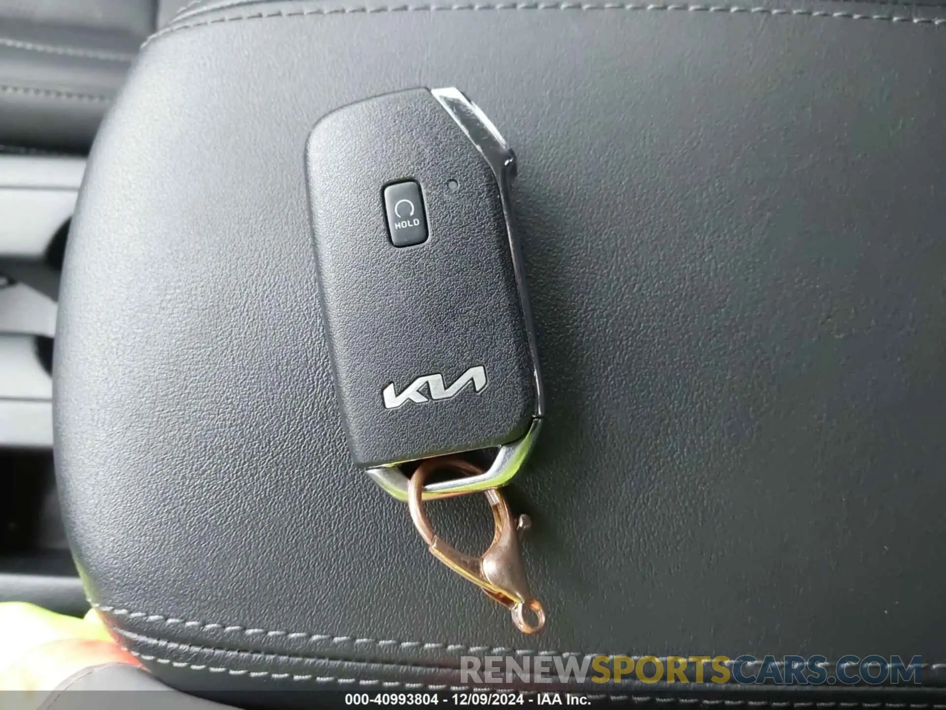 11 fotografías del automóvil dañado KNDETCA71R7484002 KIA SELTOS 2024