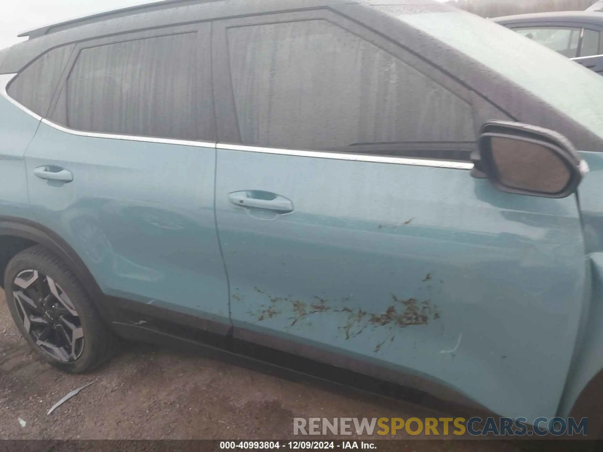 13 fotografías del automóvil dañado KNDETCA71R7484002 KIA SELTOS 2024