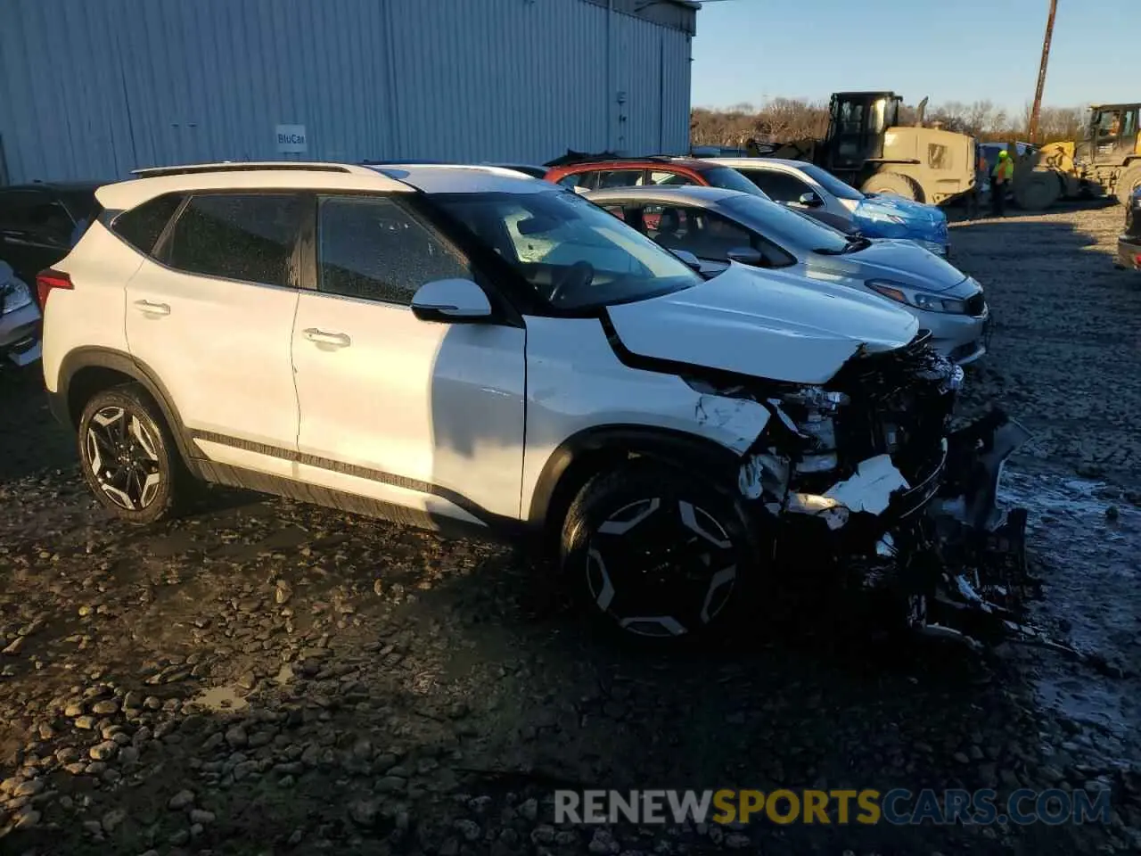 4 fotografías del automóvil dañado KNDETCA71R7506919 KIA SELTOS 2024