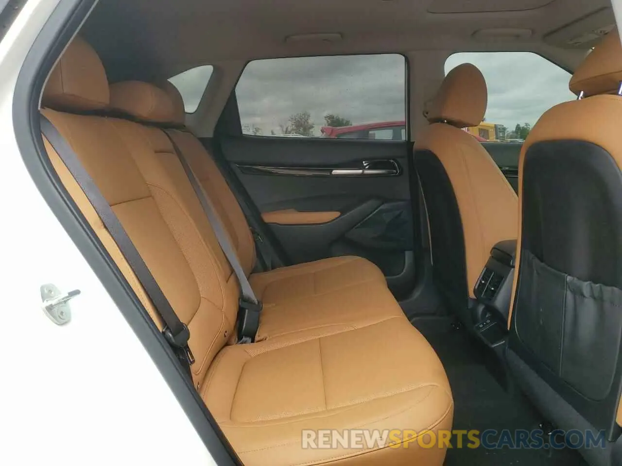 11 fotografías del automóvil dañado KNDETCA71R7553593 KIA SELTOS 2024