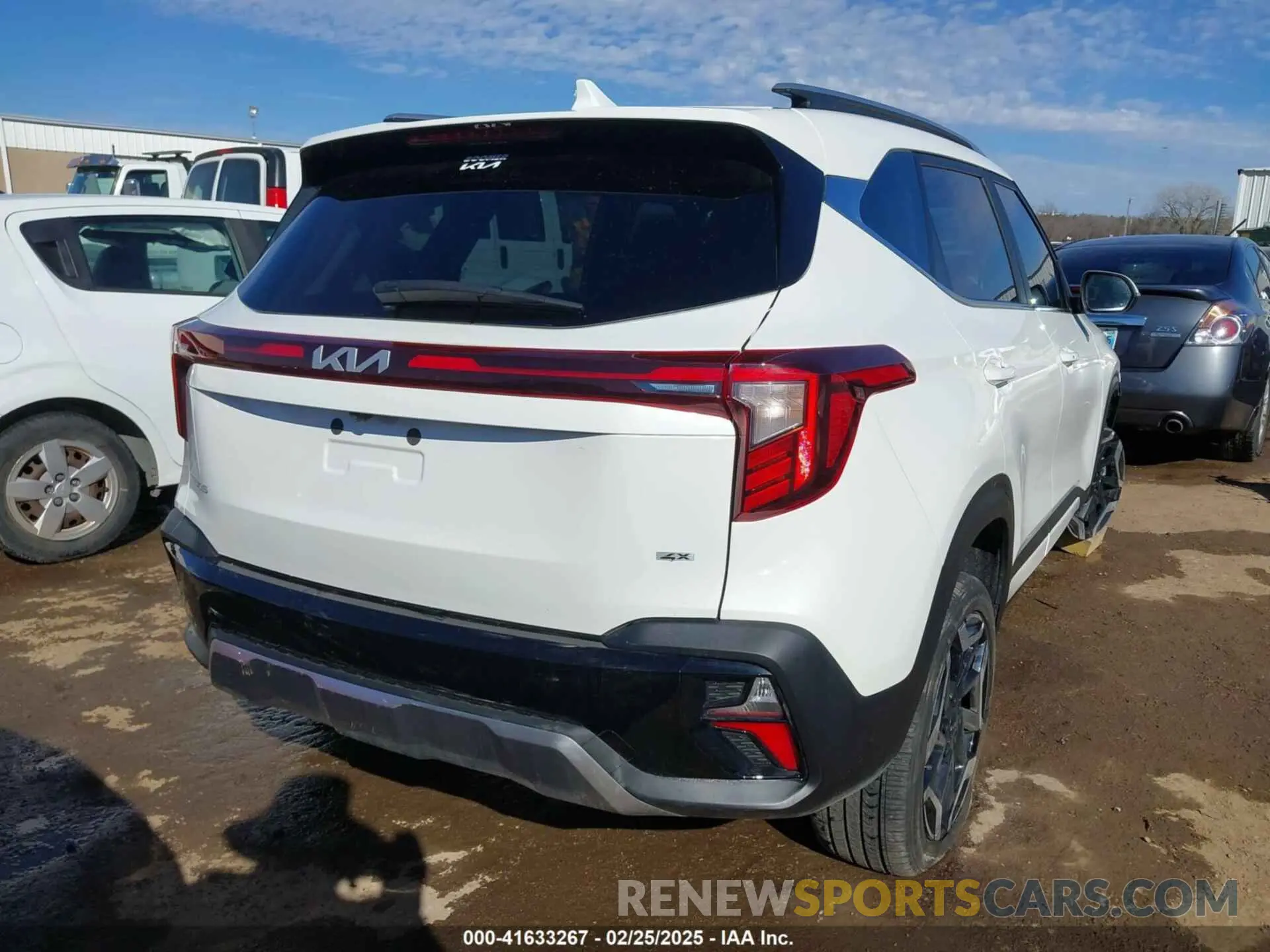 4 fotografías del automóvil dañado KNDETCA73R7581184 KIA SELTOS 2024