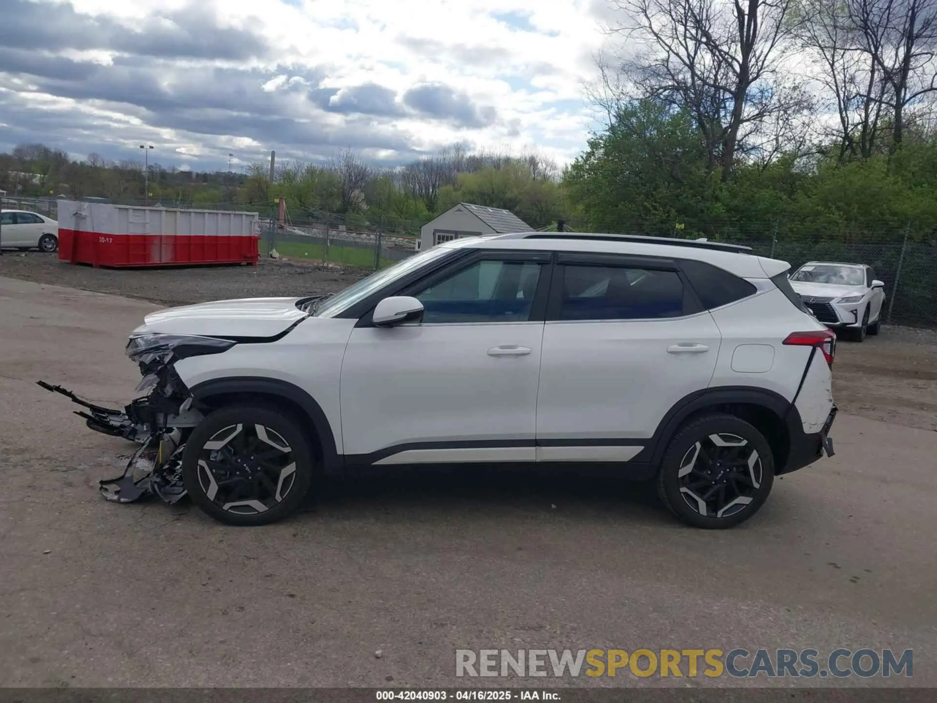 14 fotografías del automóvil dañado KNDETCA74R7505179 KIA SELTOS 2024
