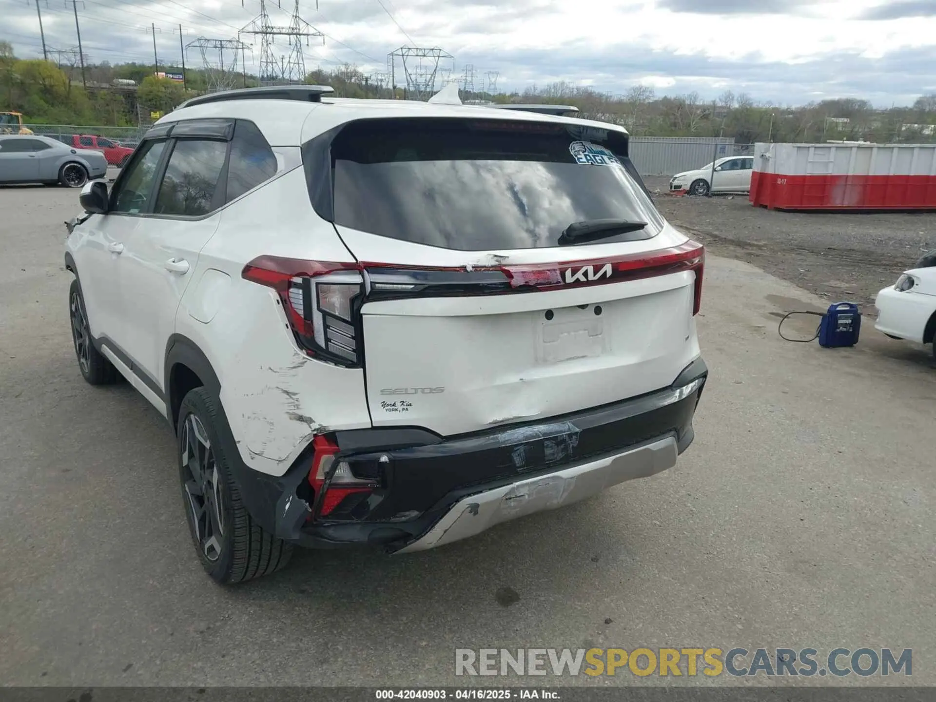 17 fotografías del automóvil dañado KNDETCA74R7505179 KIA SELTOS 2024