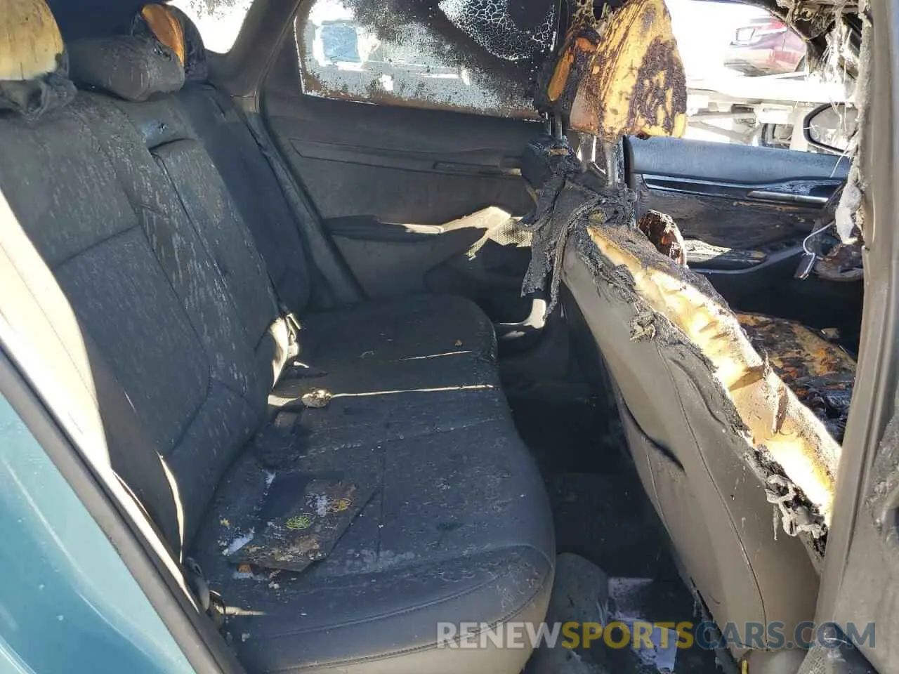 11 fotografías del automóvil dañado KNDETCA74R7541065 KIA SELTOS 2024