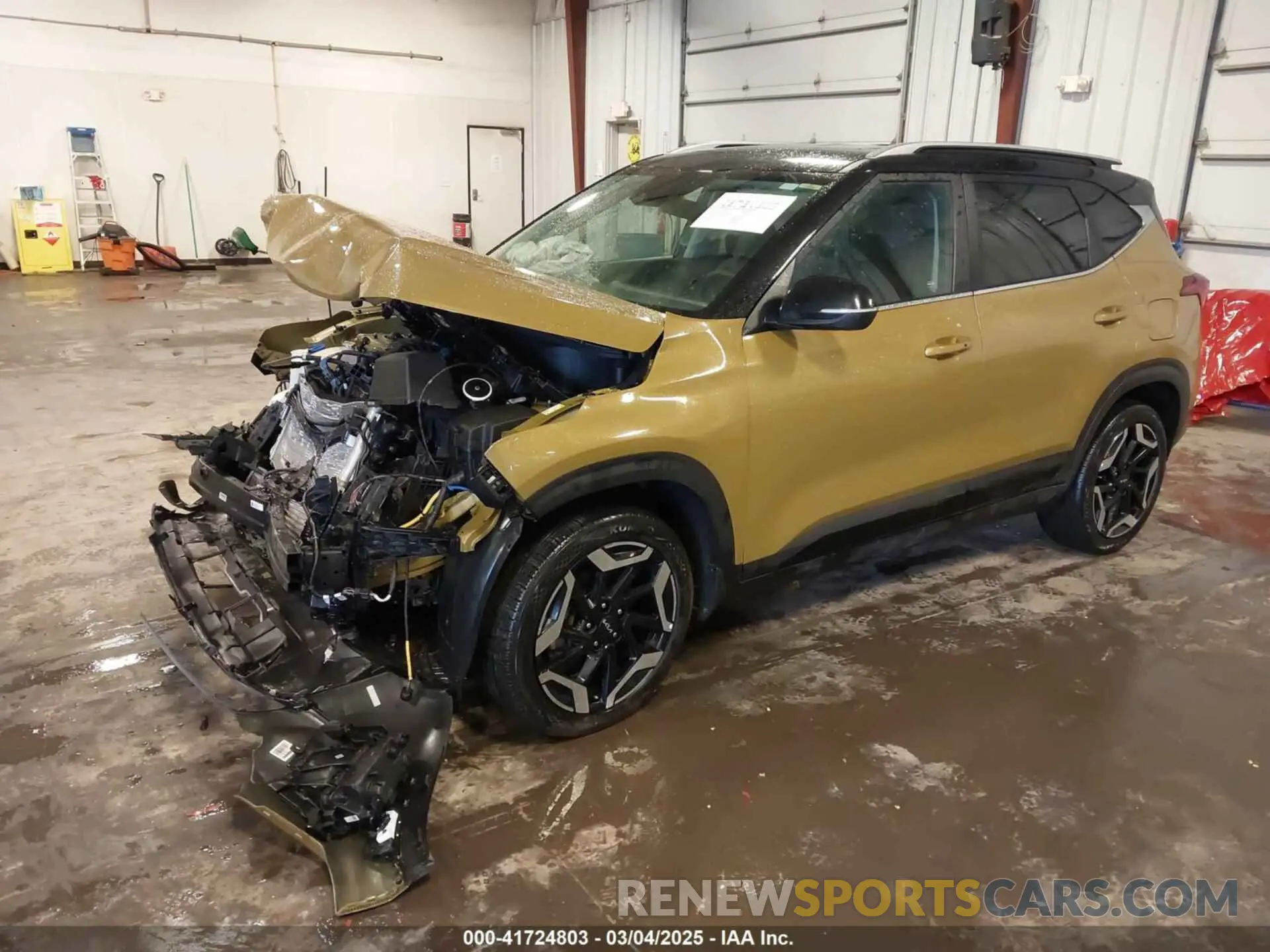 2 fotografías del automóvil dañado KNDETCA75R7540944 KIA SELTOS 2024