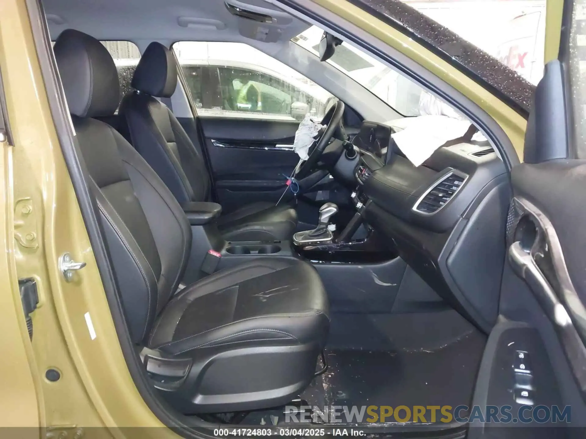 5 fotografías del automóvil dañado KNDETCA75R7540944 KIA SELTOS 2024