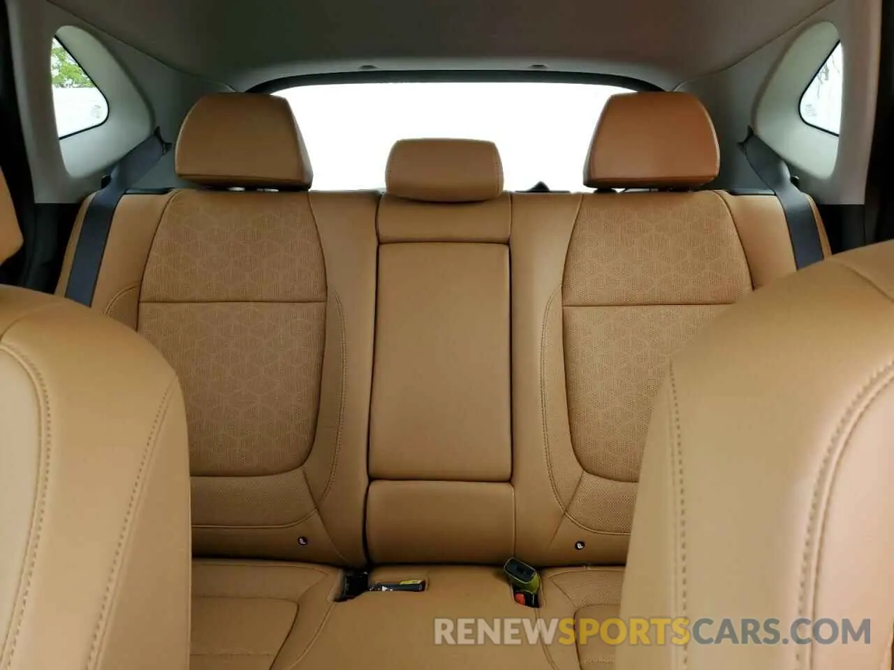 10 fotografías del automóvil dañado KNDETCA75R7624309 KIA SELTOS 2024