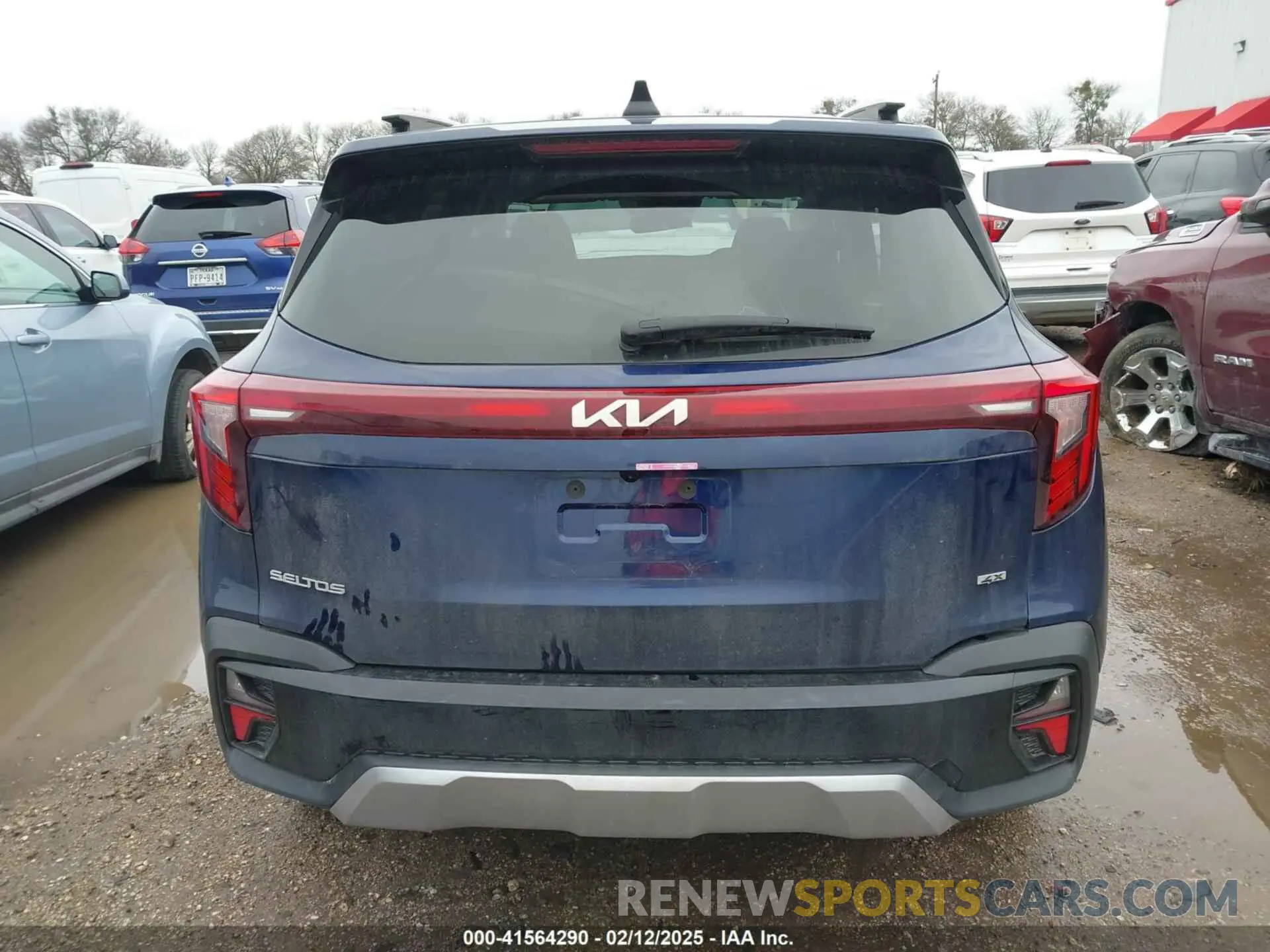 16 fotografías del automóvil dañado KNDETCA75R7639070 KIA SELTOS 2024