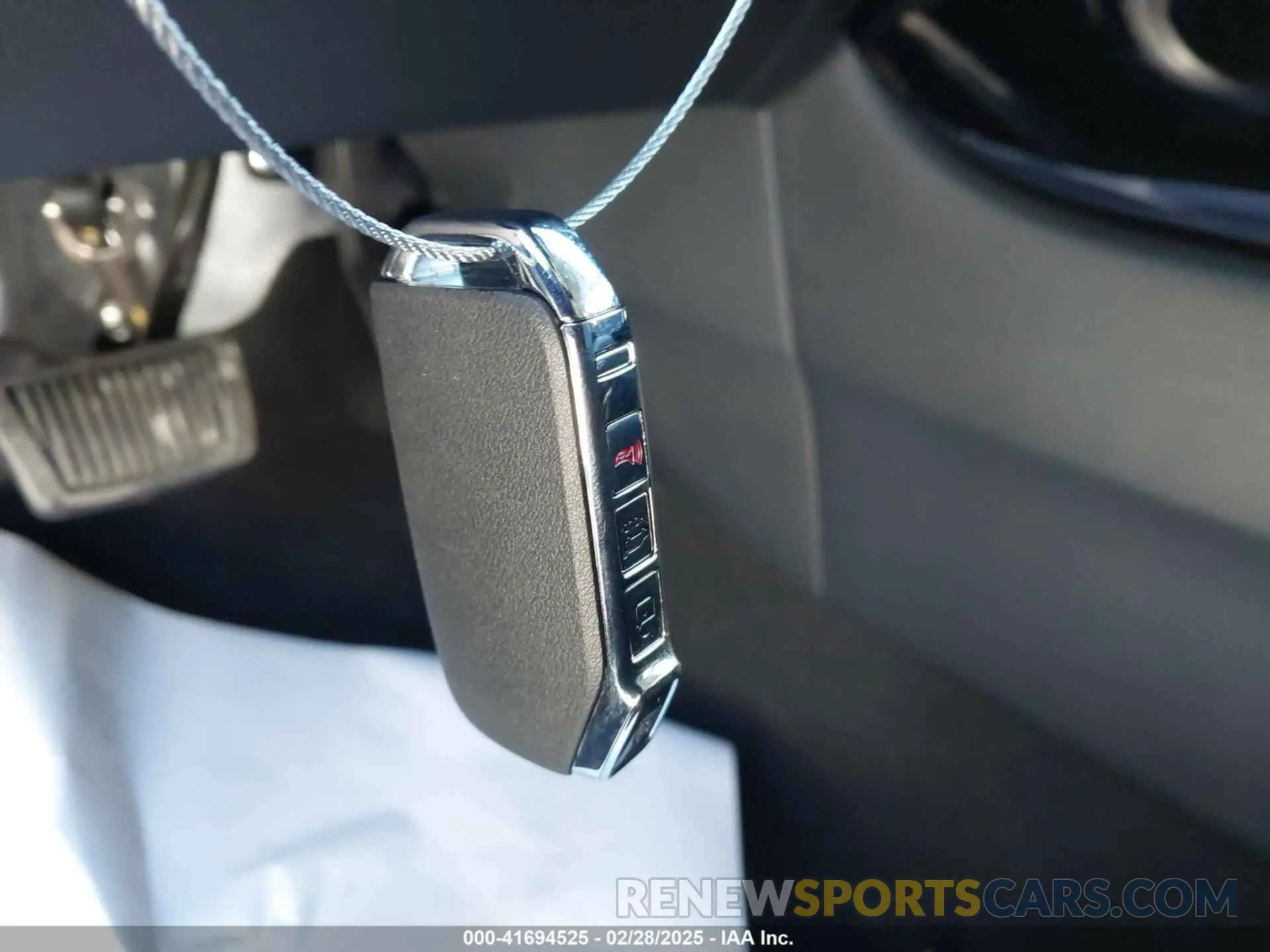 11 fotografías del automóvil dañado KNDETCA79R7584915 KIA SELTOS 2024