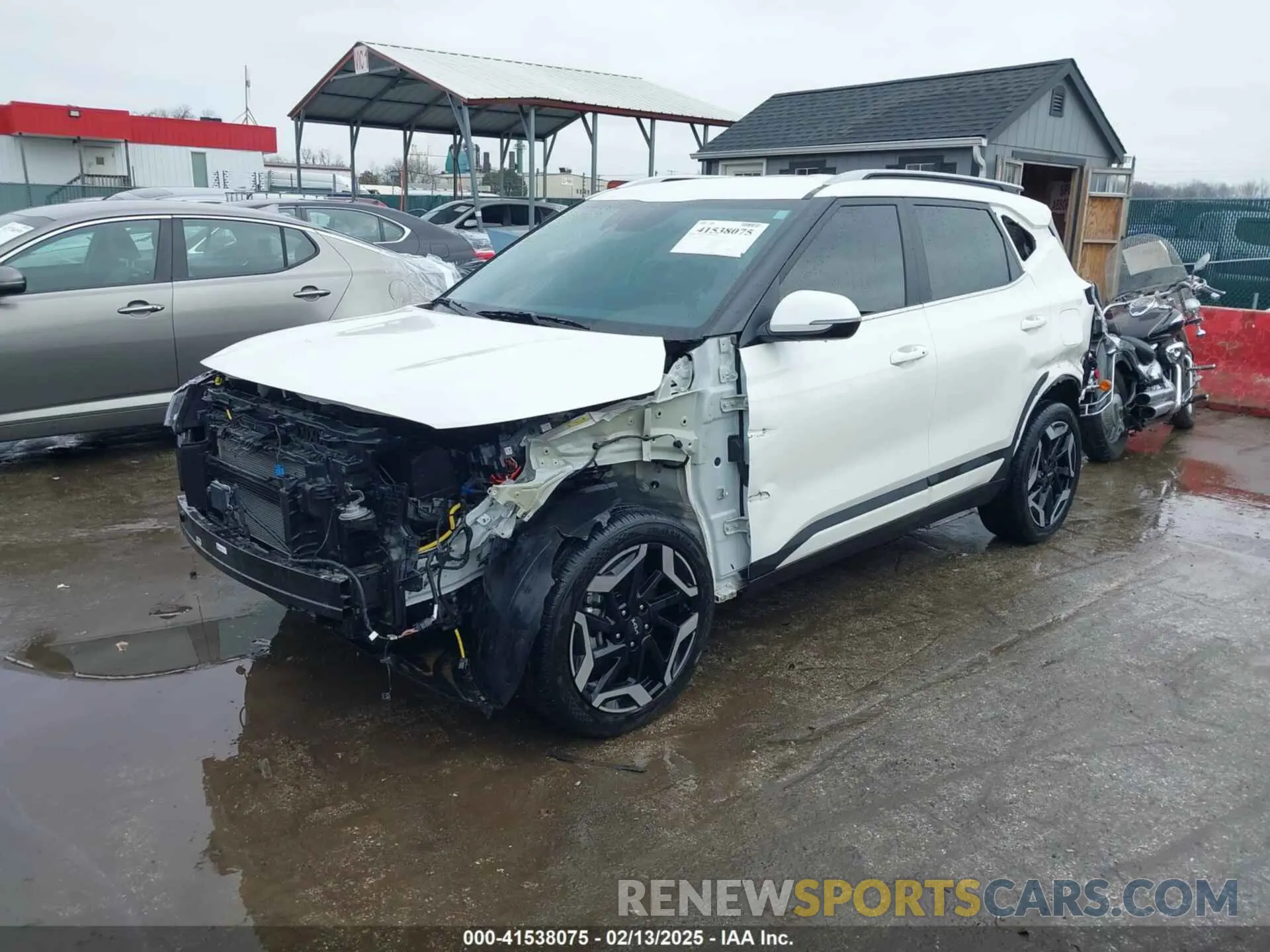 2 fotografías del automóvil dañado KNDETCA7XR7551101 KIA SELTOS 2024