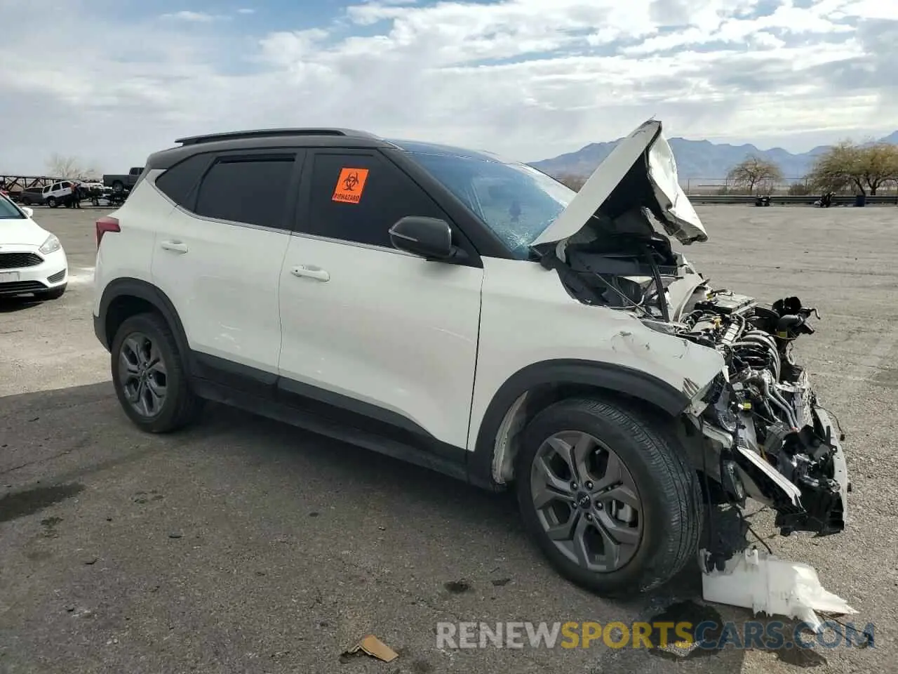 4 fotografías del automóvil dañado KNDEU2AA1R7482317 KIA SELTOS 2024