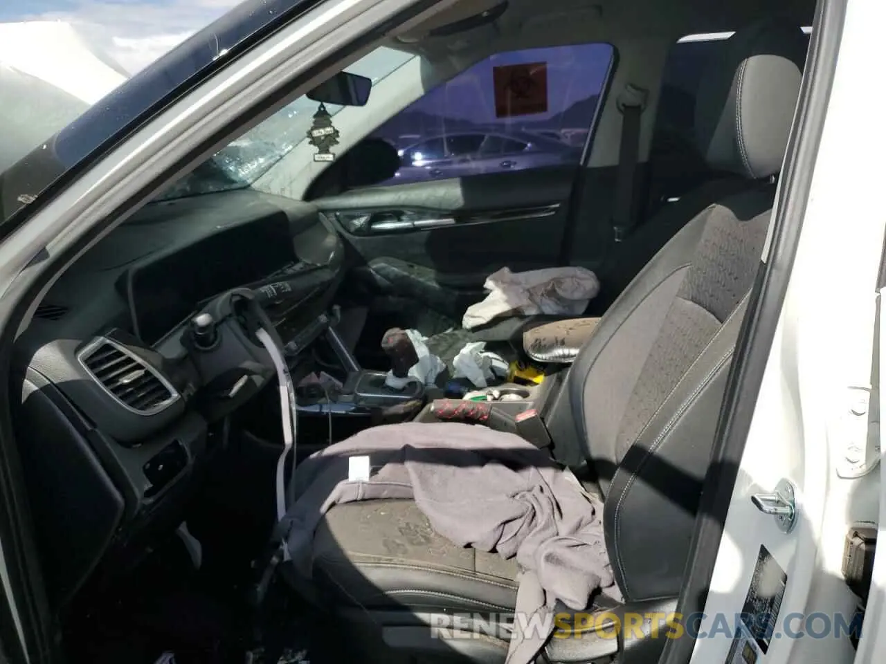 7 fotografías del automóvil dañado KNDEU2AA1R7482317 KIA SELTOS 2024