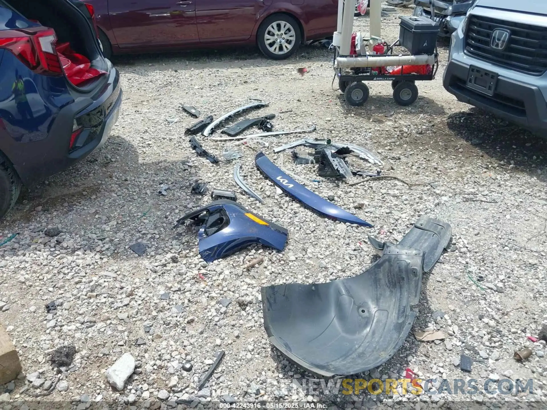 12 fotografías del automóvil dañado KNDEU2AA1R7543763 KIA SELTOS 2024