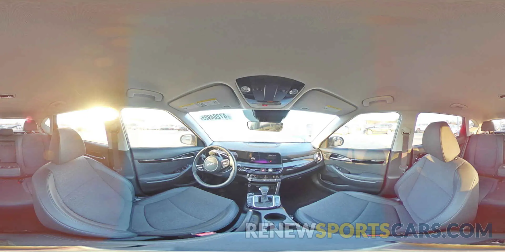 14 fotografías del automóvil dañado KNDEU2AA1R7656175 KIA SELTOS 2024