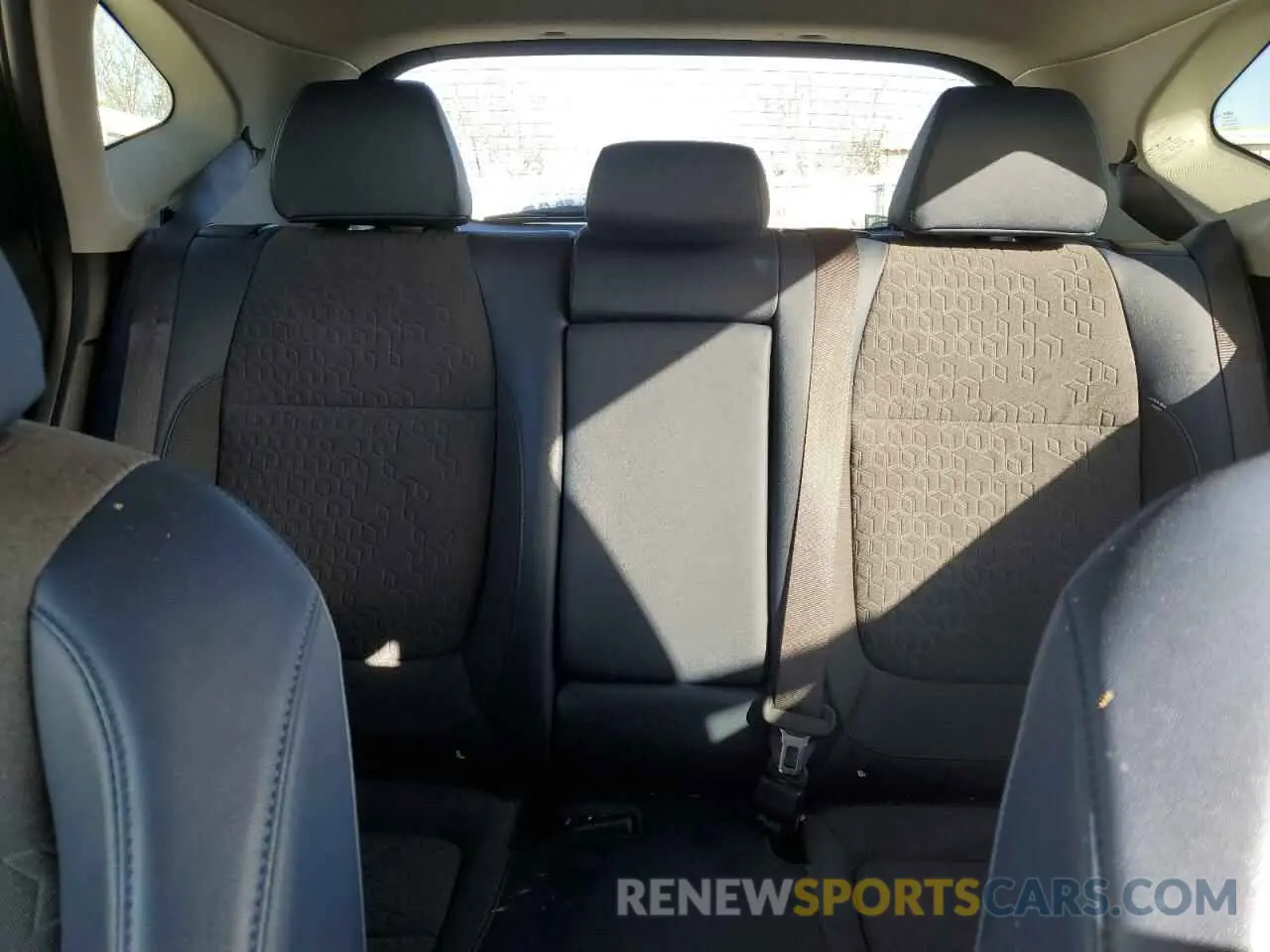 10 fotografías del automóvil dañado KNDEU2AA2R7495139 KIA SELTOS 2024