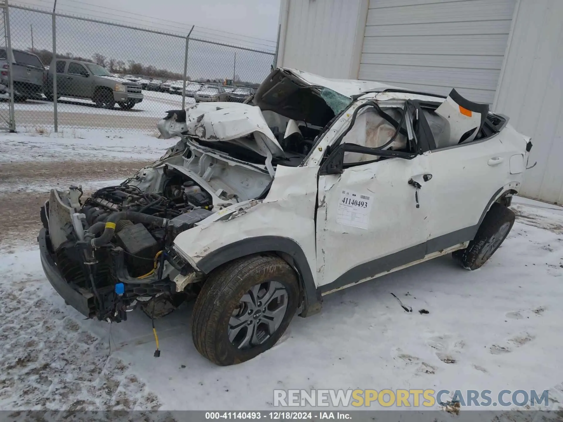 2 fotografías del automóvil dañado KNDEU2AA2R7521514 KIA SELTOS 2024