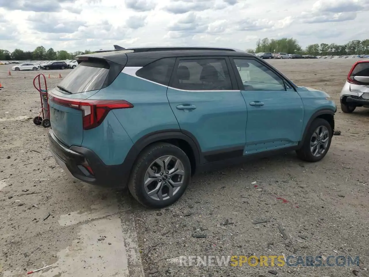 3 fotografías del automóvil dañado KNDEU2AA2R7526583 KIA SELTOS 2024