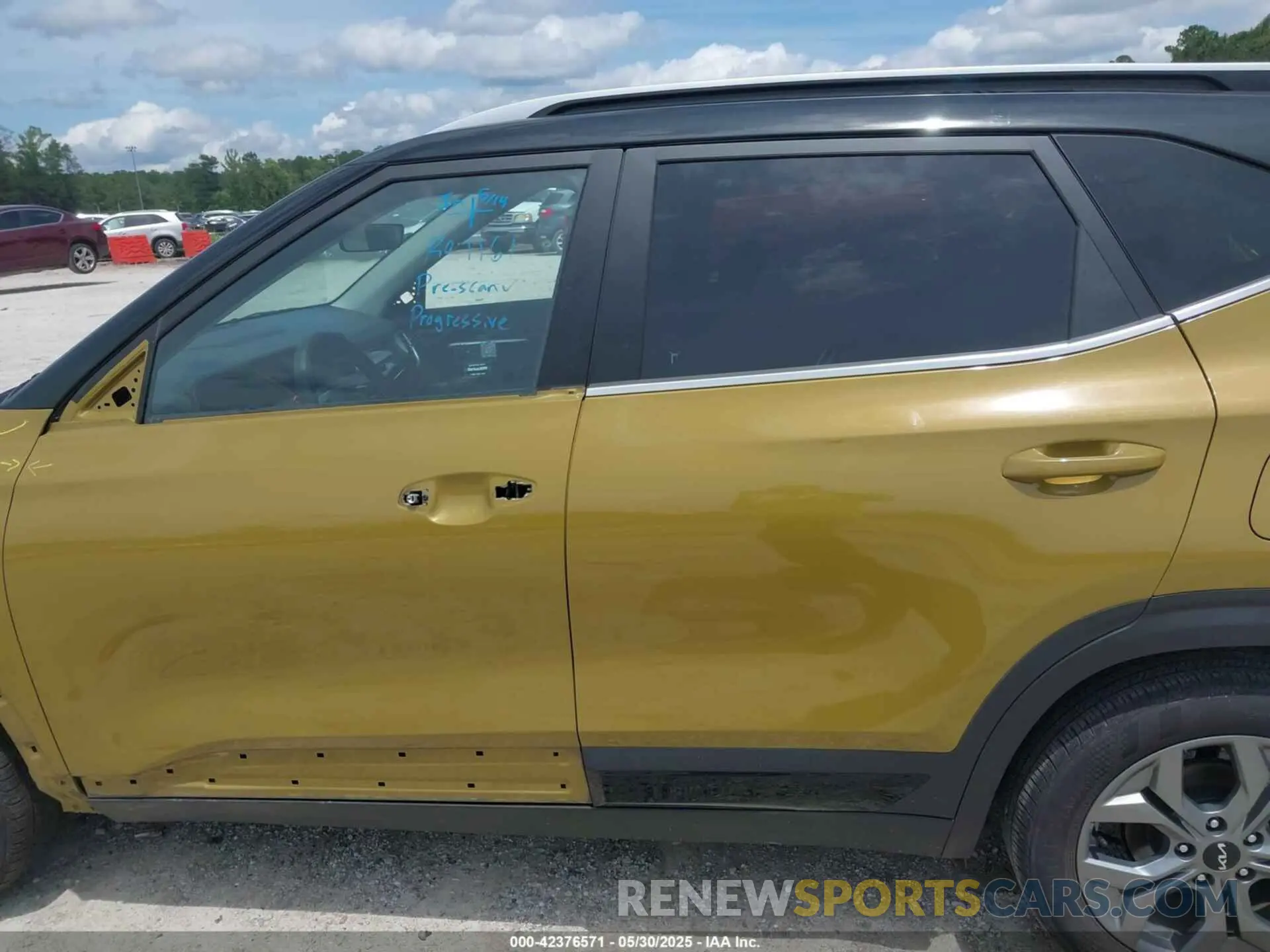15 fotografías del automóvil dañado KNDEU2AA2R7553721 KIA SELTOS 2024